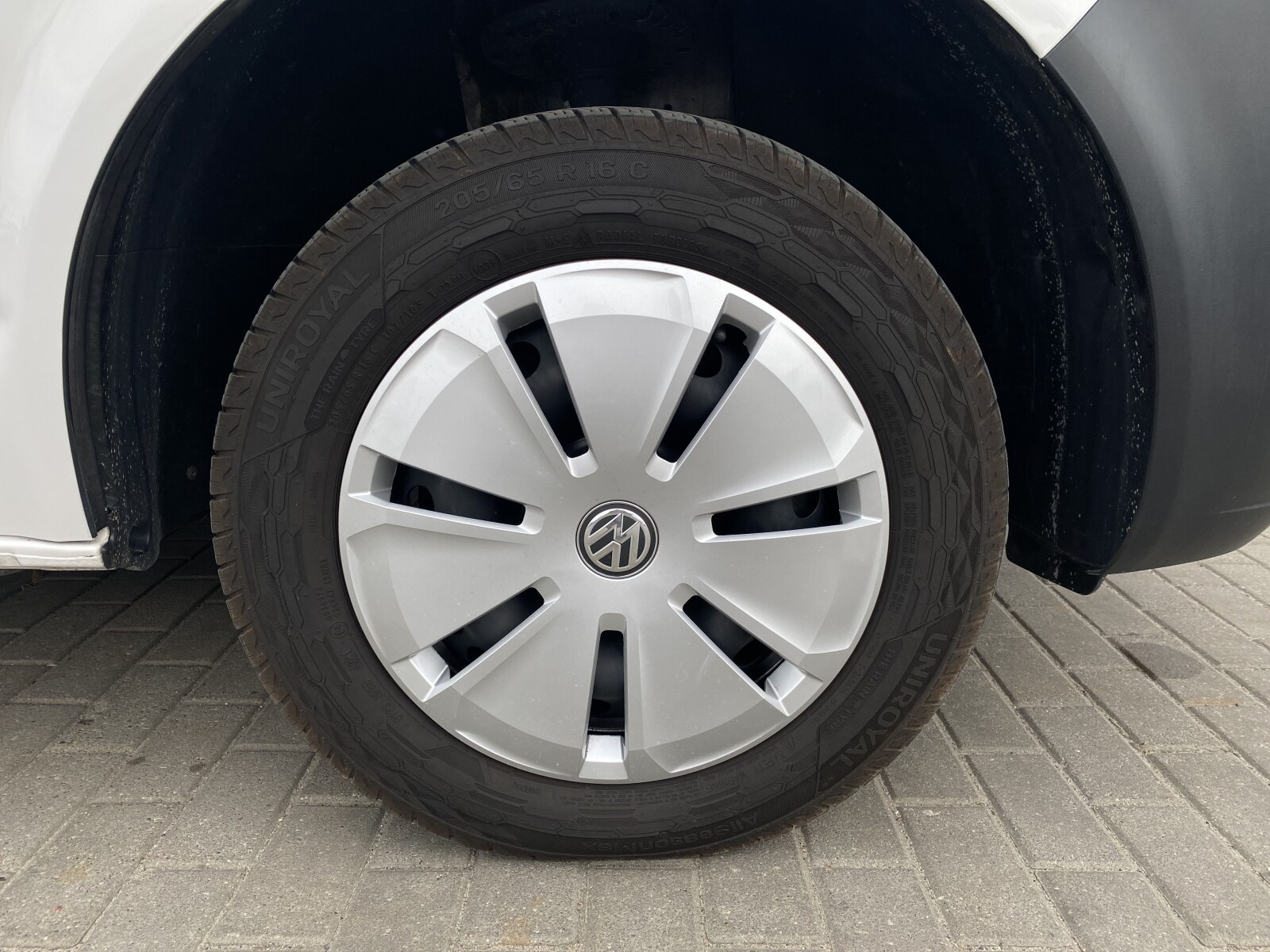 Volkswagen Transporter - zdjęcie 28