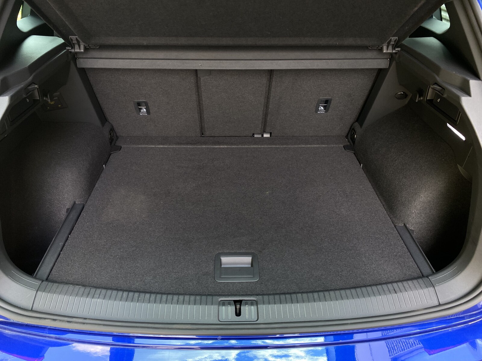 Volkswagen Tiguan - zdjęcie 36