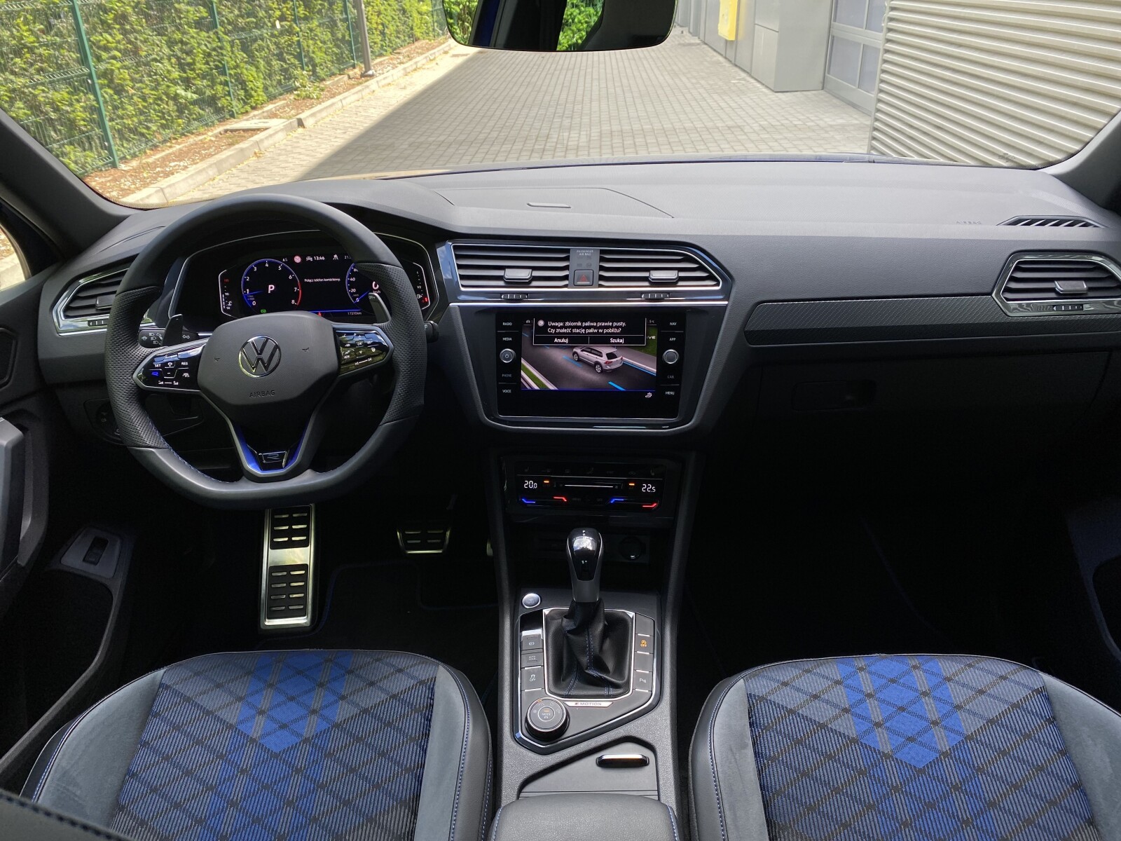 Volkswagen Tiguan - zdjęcie 11