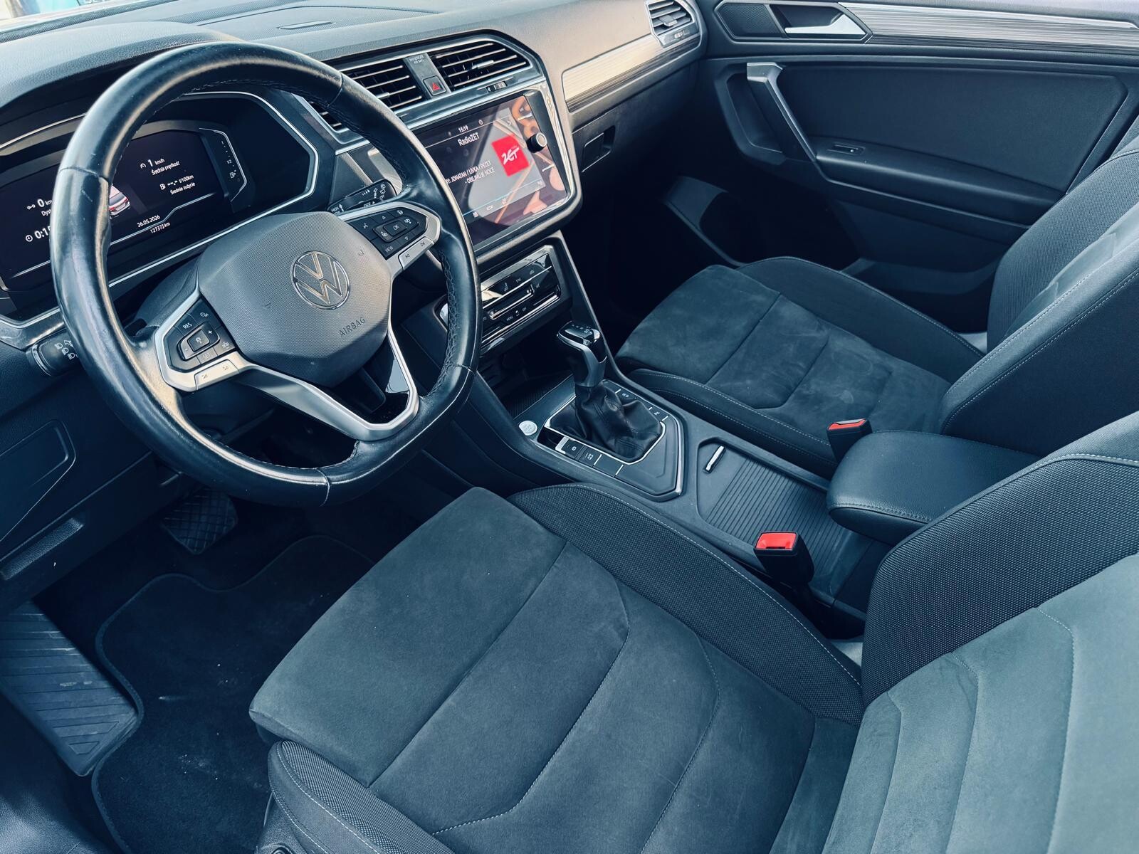 Volkswagen Tiguan Allspace - zdjęcie 10