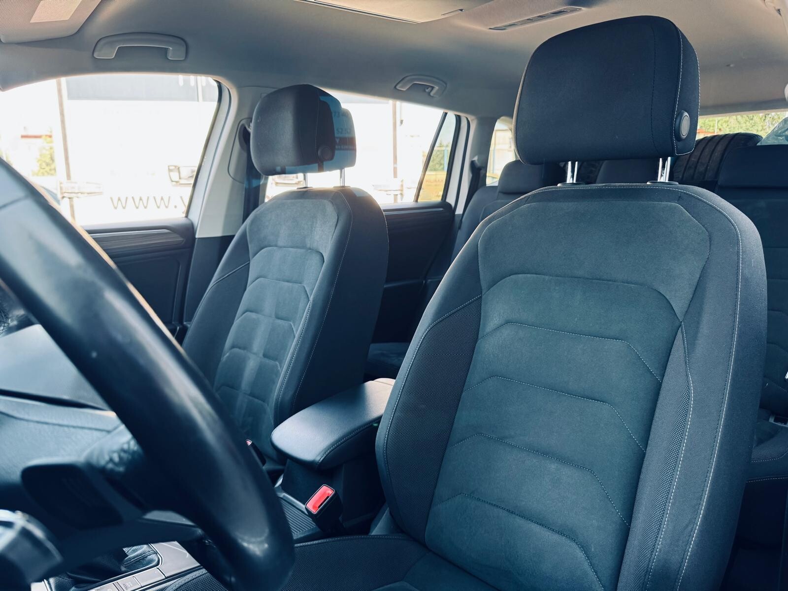Volkswagen Tiguan Allspace - zdjęcie 9