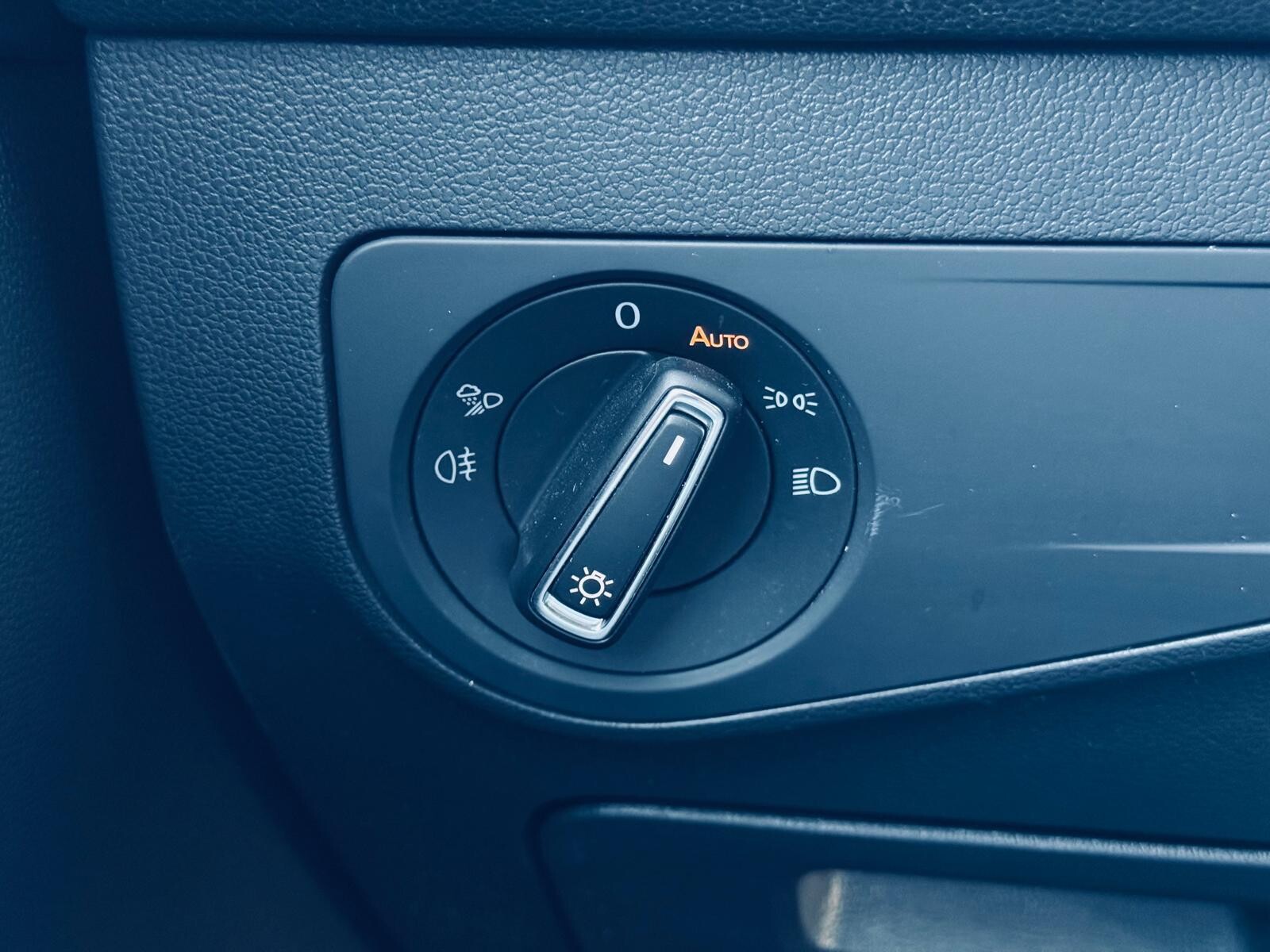Volkswagen Tiguan Allspace - zdjęcie 27