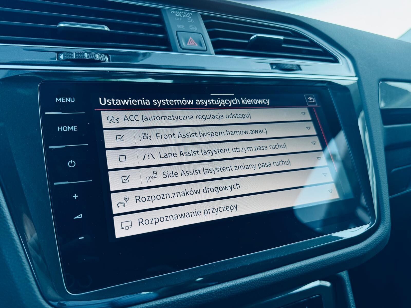 Volkswagen Tiguan - zdjęcie 23