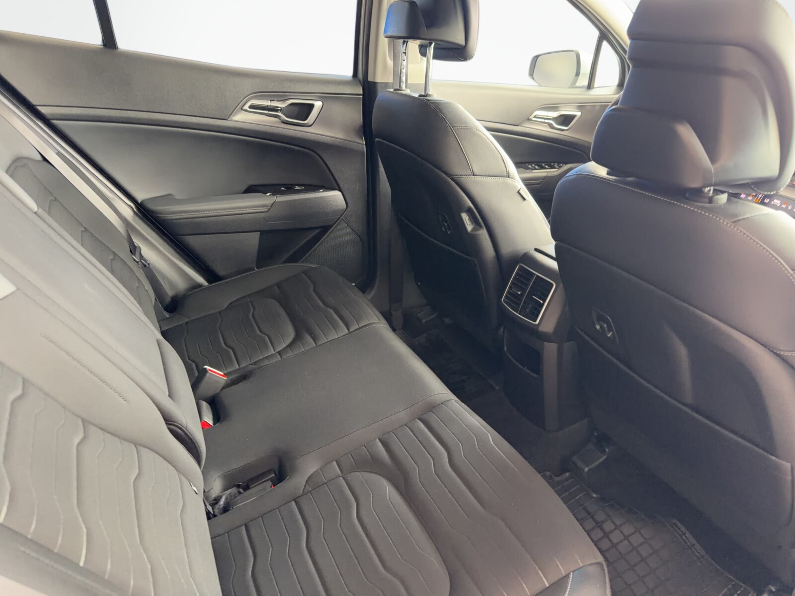 Kia Sportage - zdjęcie 15