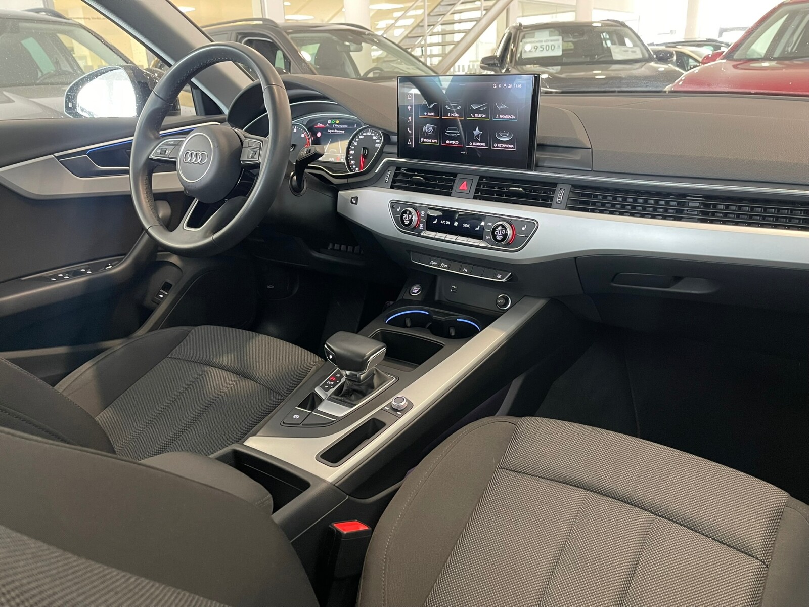 Audi A4 Limousine - zdjęcie 14