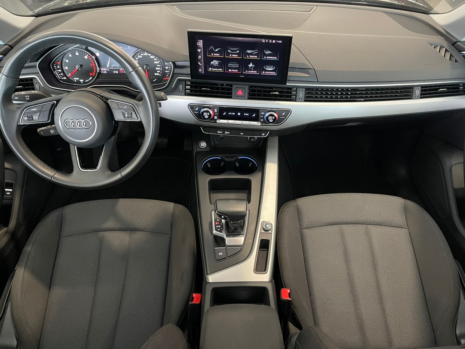 Audi A4 Limousine - zdjęcie 12
