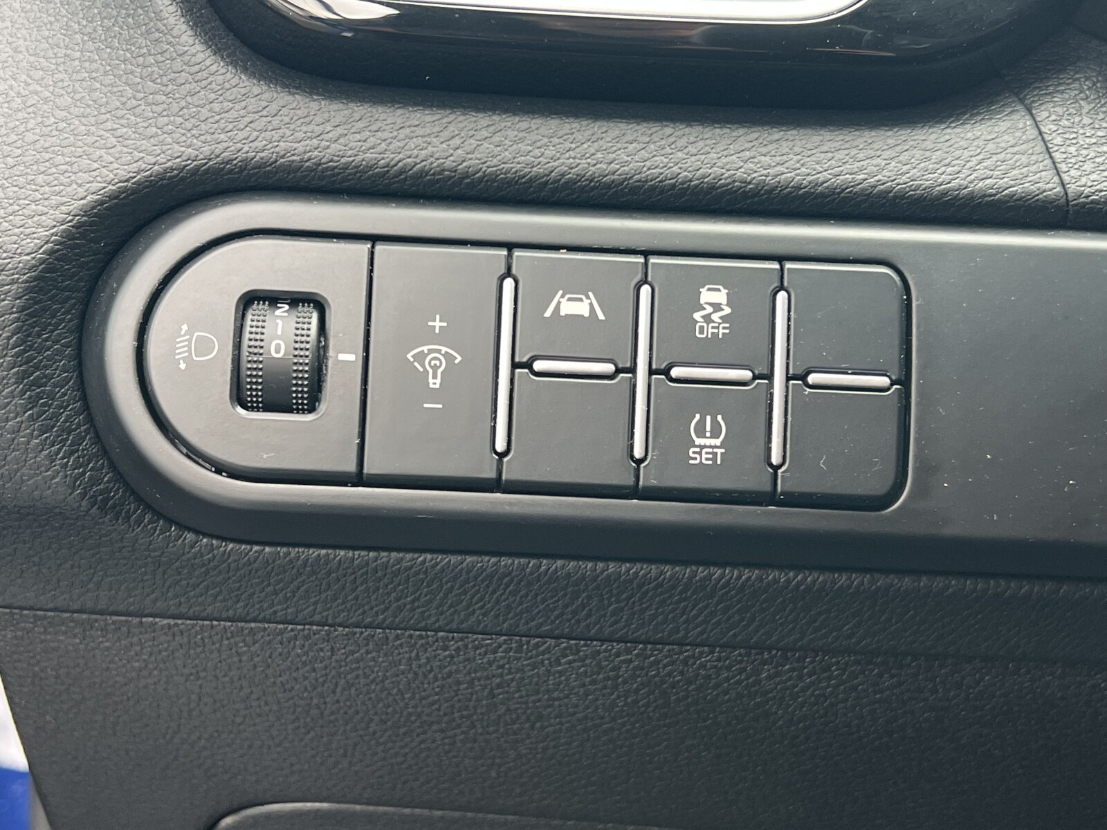 Kia Pro_cee'd - zdjęcie 9