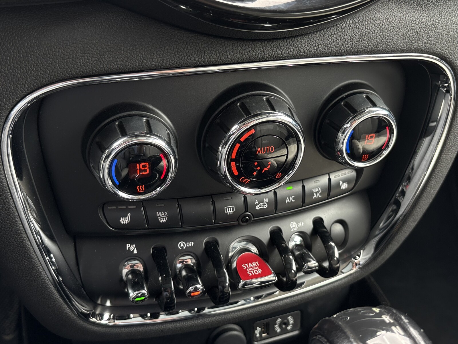 MINI Clubman - zdjęcie 21
