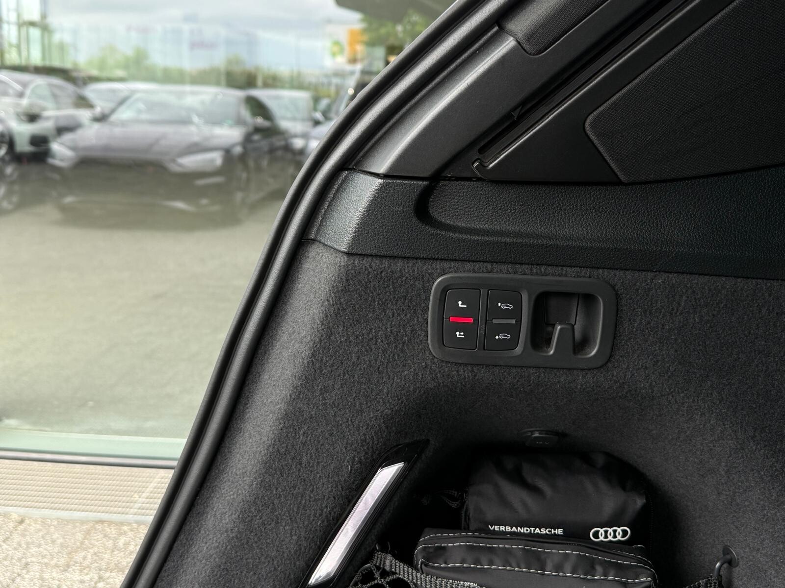 Audi SQ7 - zdjęcie 10