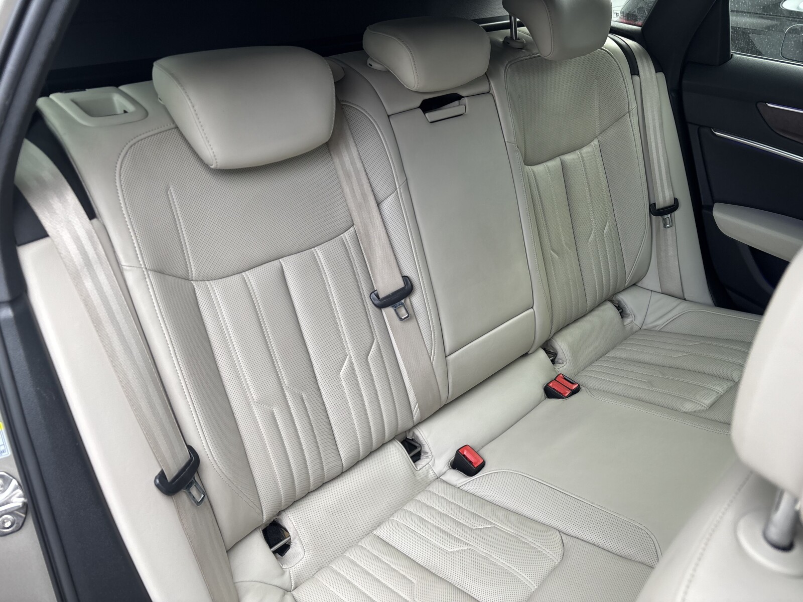 Audi A6 allroad quattro - zdjęcie 24