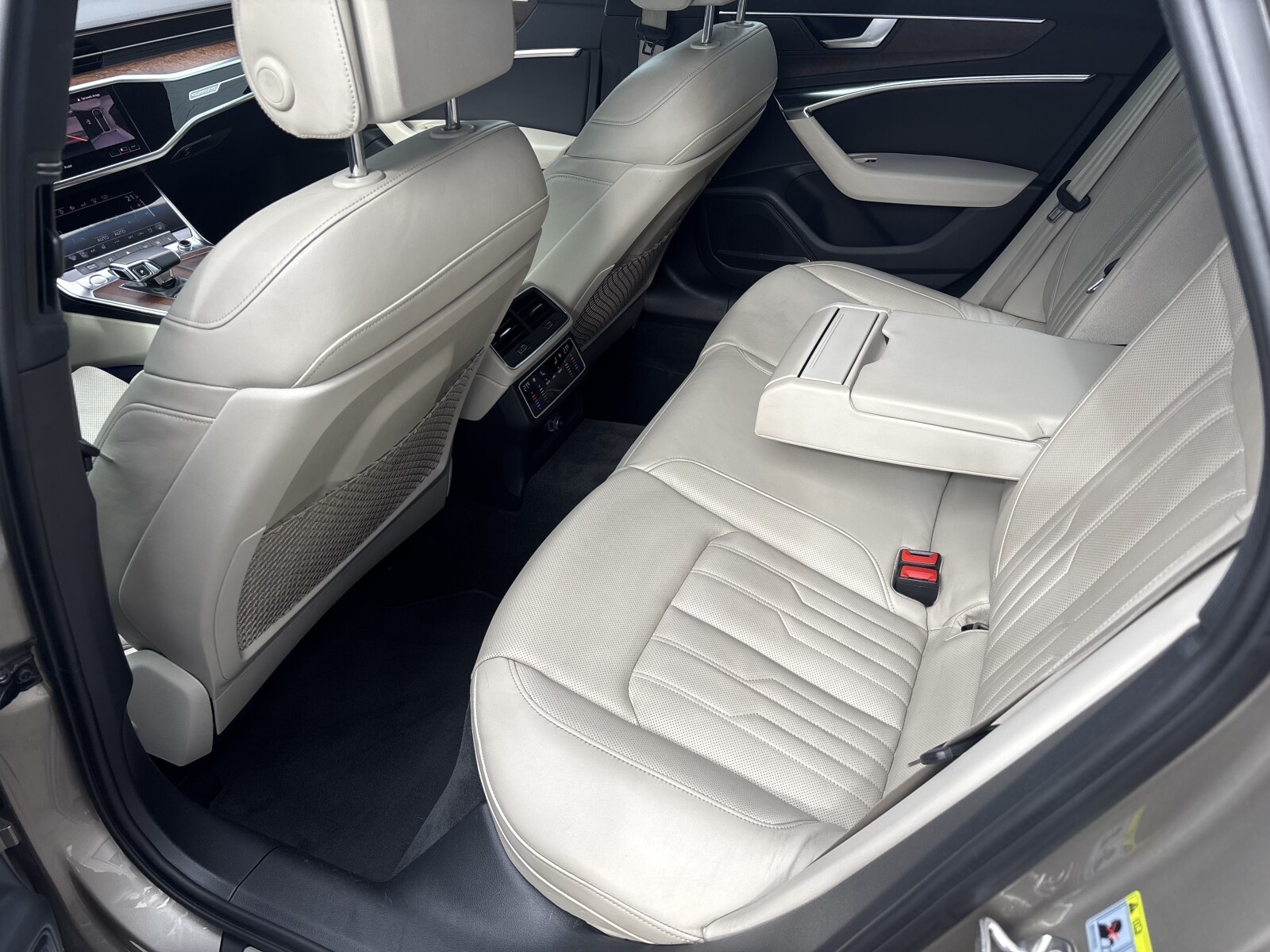 Audi A6 allroad quattro - zdjęcie 21