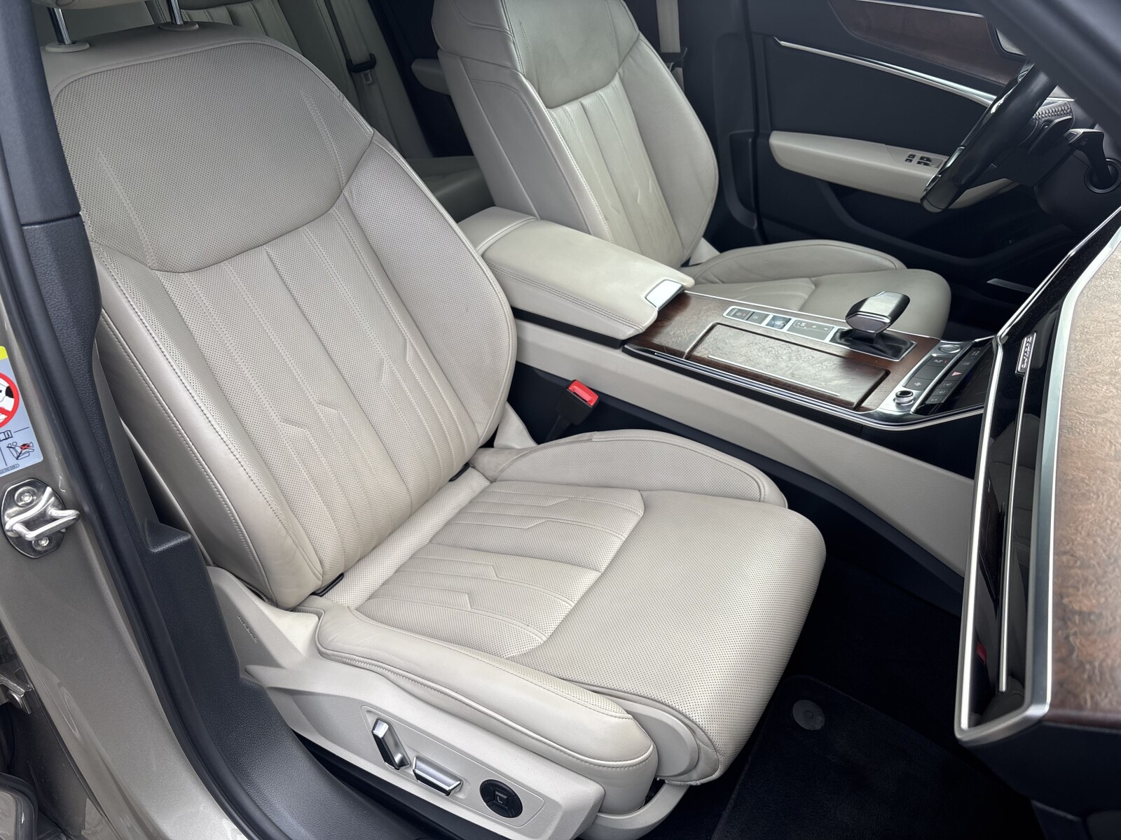 Audi A6 allroad quattro - zdjęcie 25