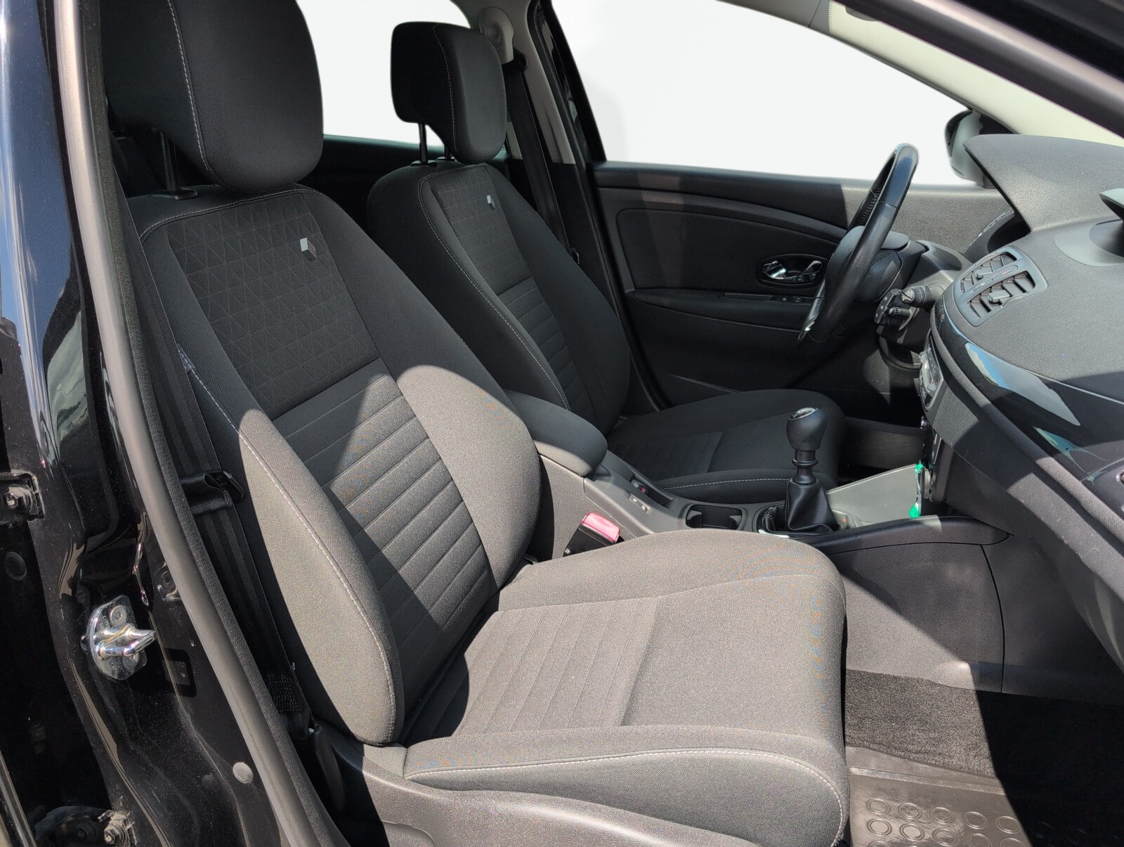 Renault Megane - zdjęcie 13