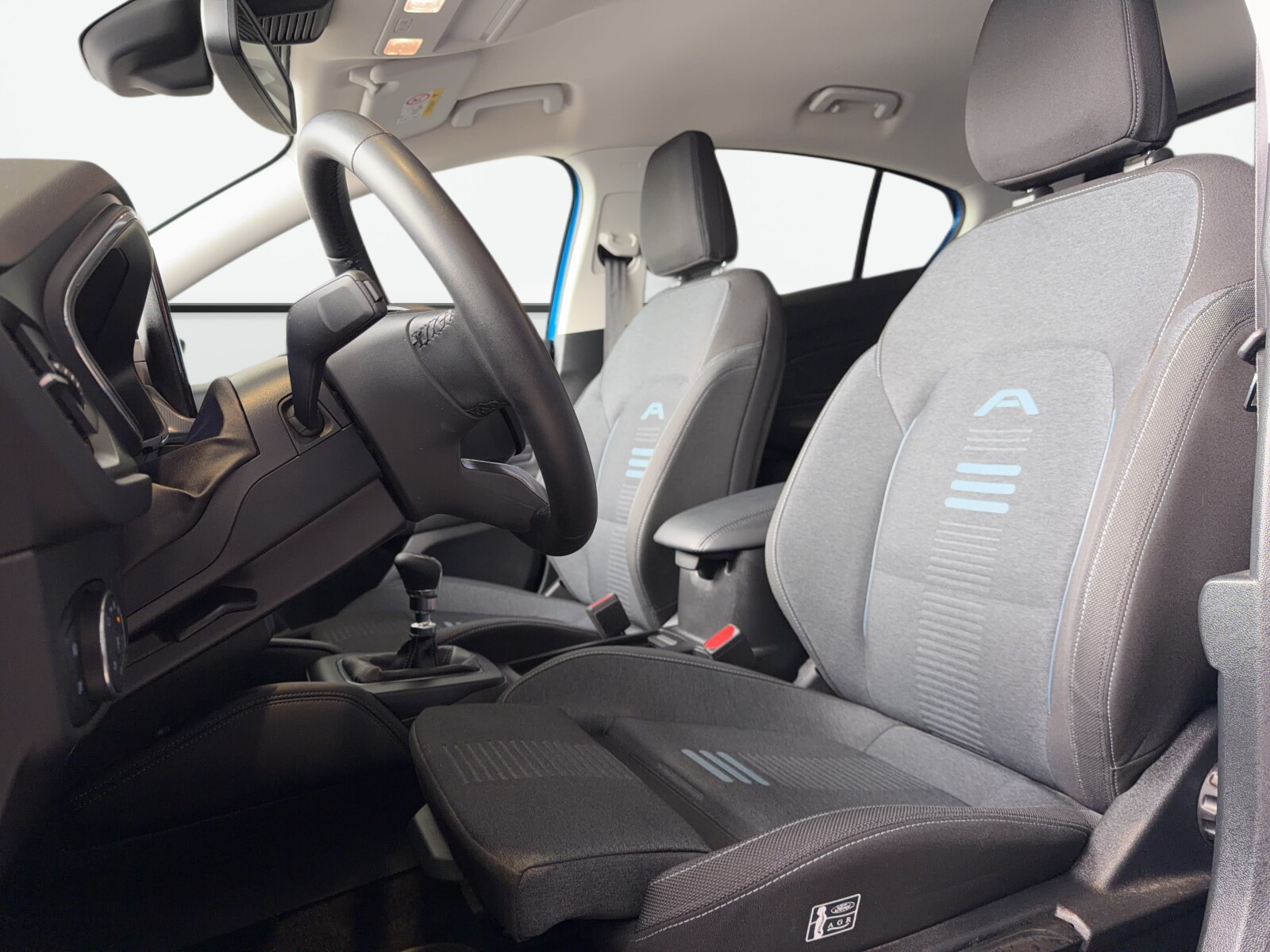 Ford Focus - zdjęcie 10