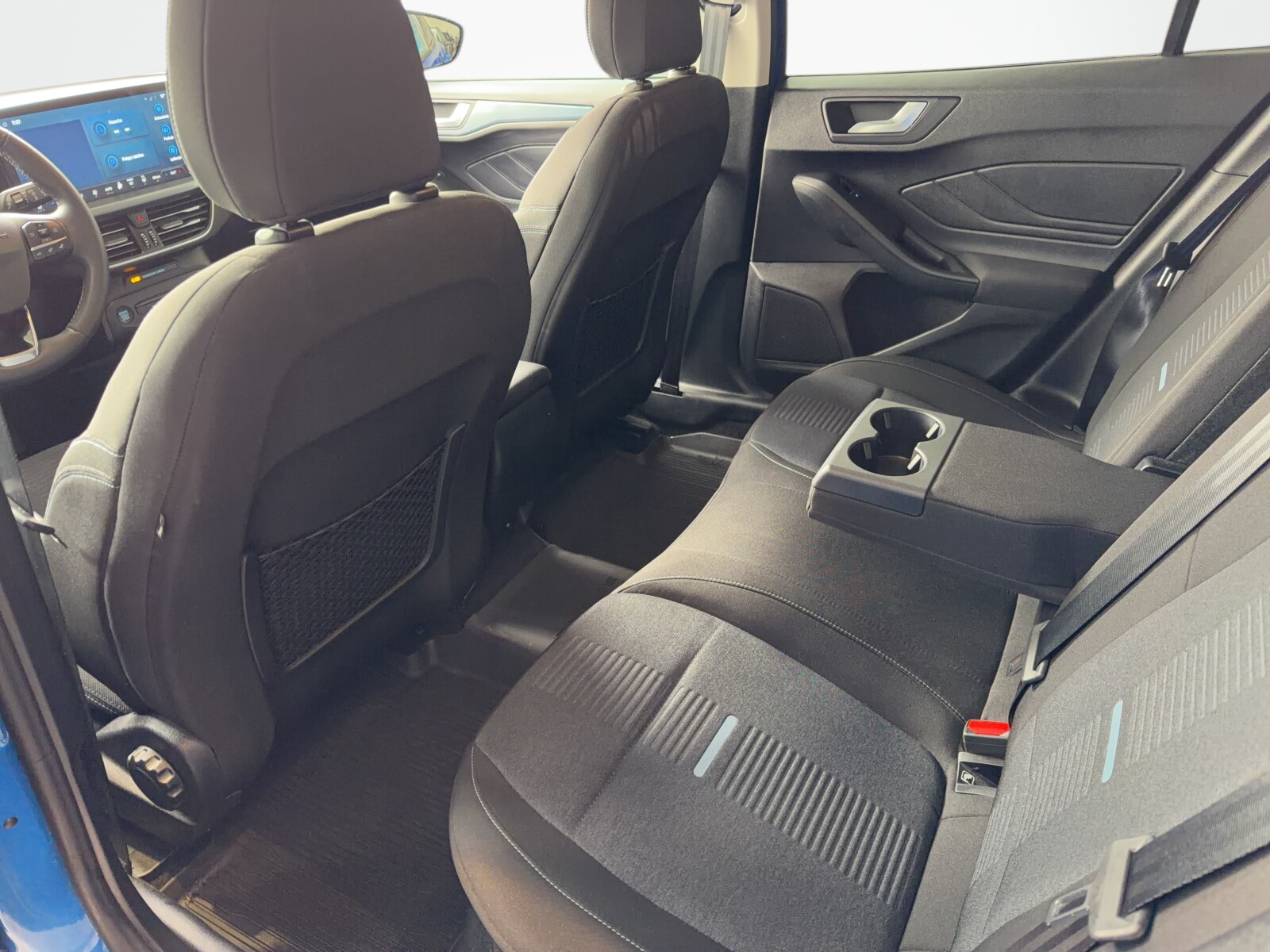 Ford Focus - zdjęcie 12