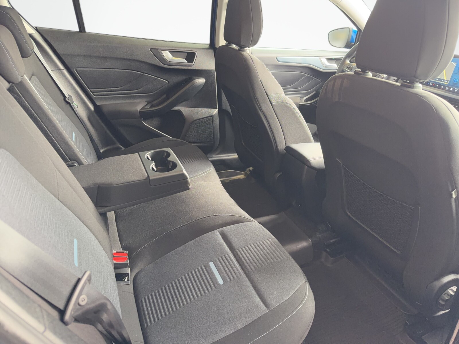 Ford Focus - zdjęcie 14