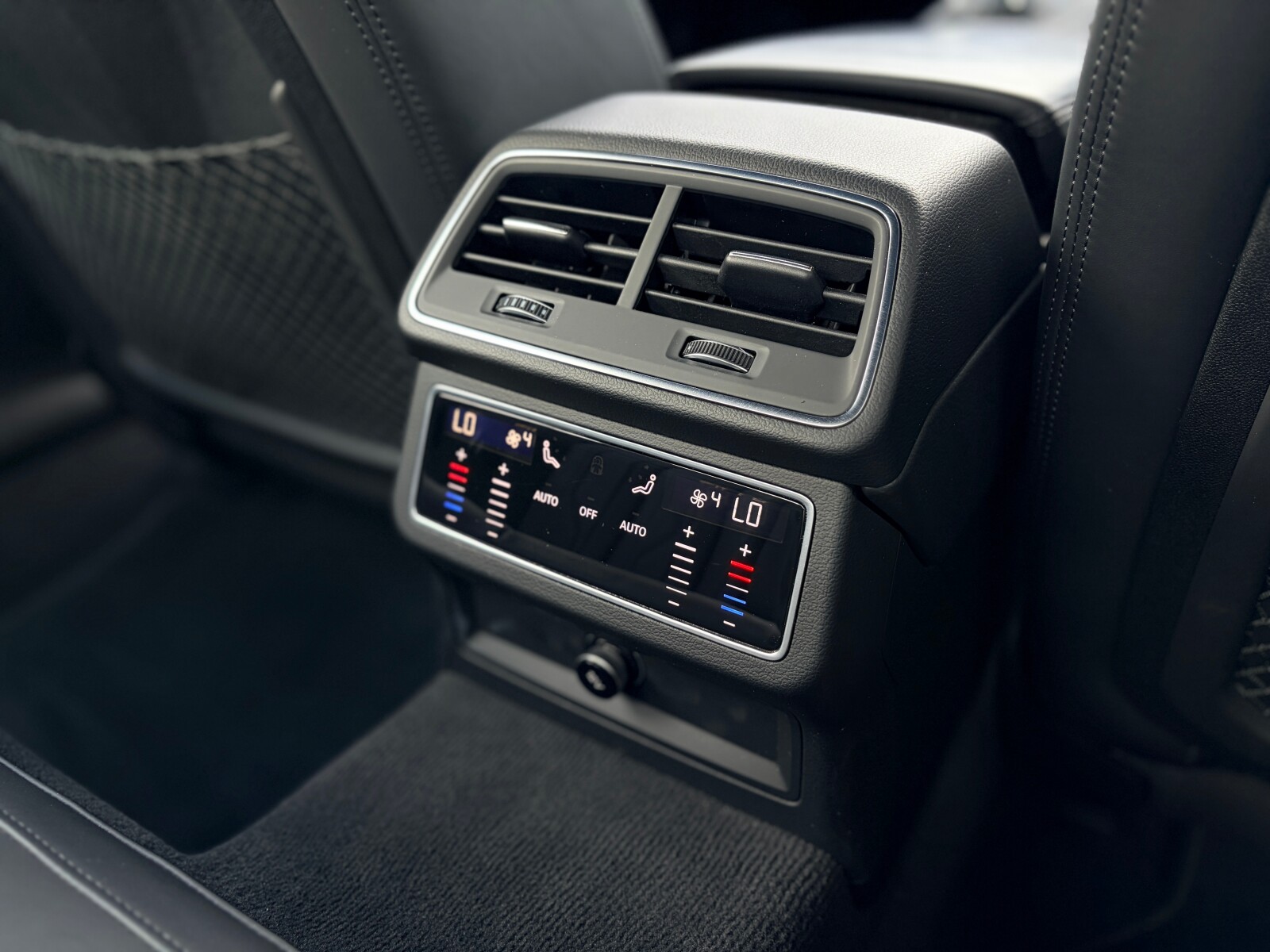 Audi A6 Limousine - zdjęcie 26