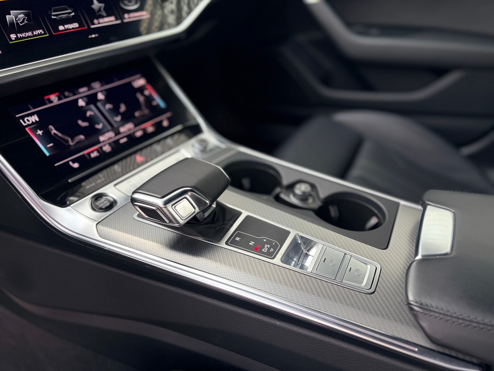 Audi A6 Limousine - zdjęcie 19