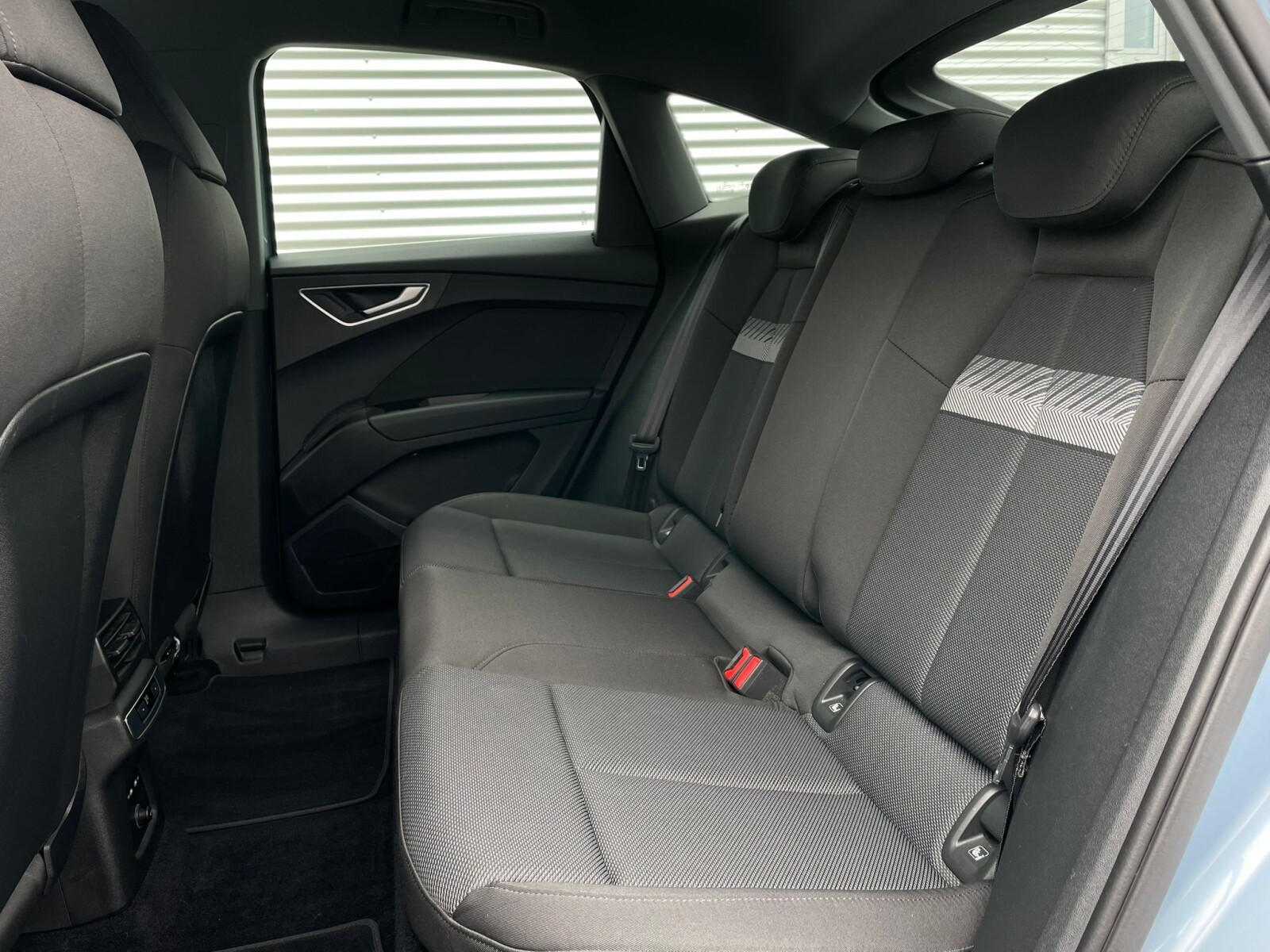 Audi Q4 Sportback e-tron - zdjęcie 12
