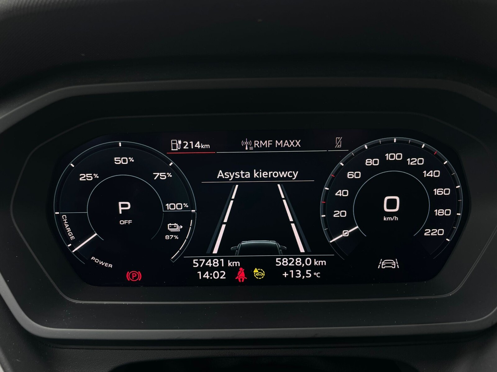 Audi Q4 Sportback e-tron - zdjęcie 24