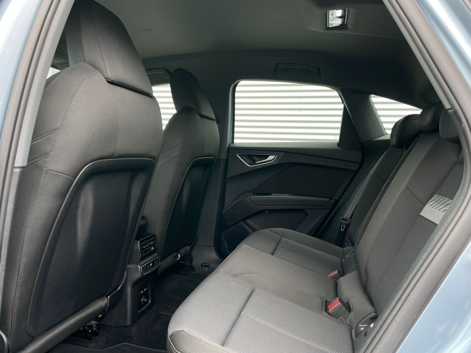 Audi Q4 Sportback e-tron - zdjęcie 11