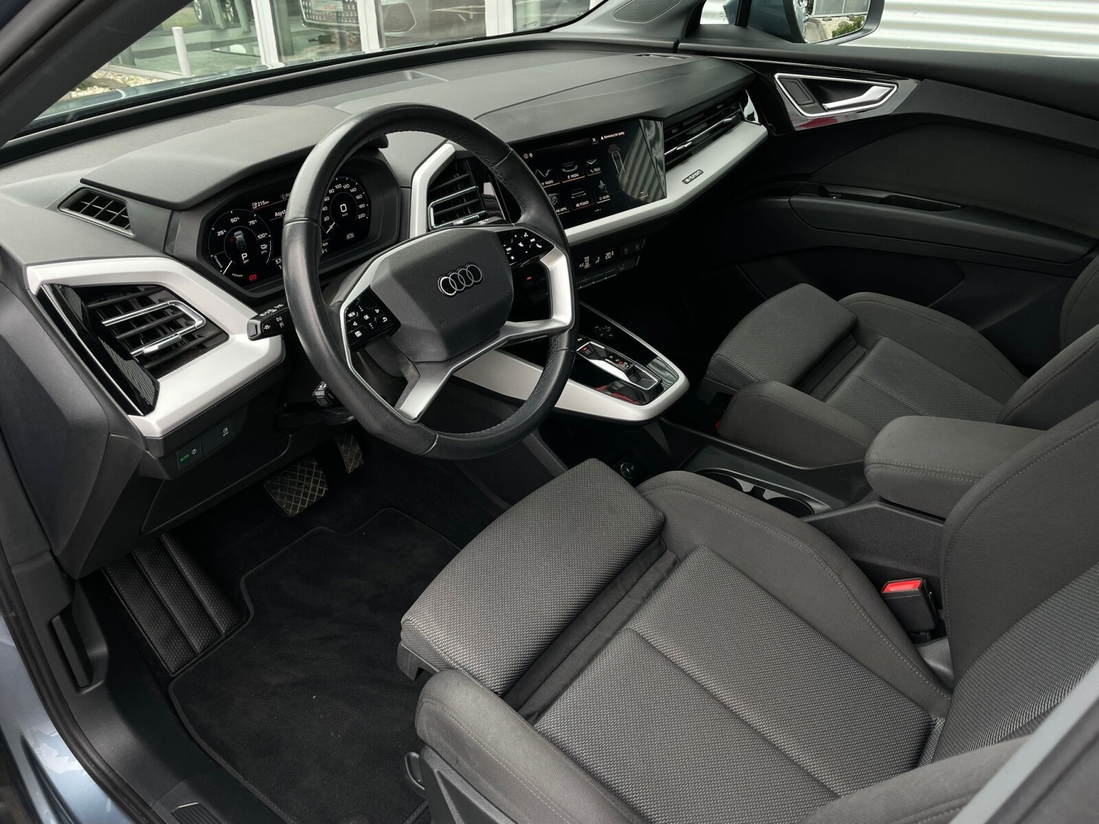 Audi Q4 Sportback e-tron - zdjęcie 19