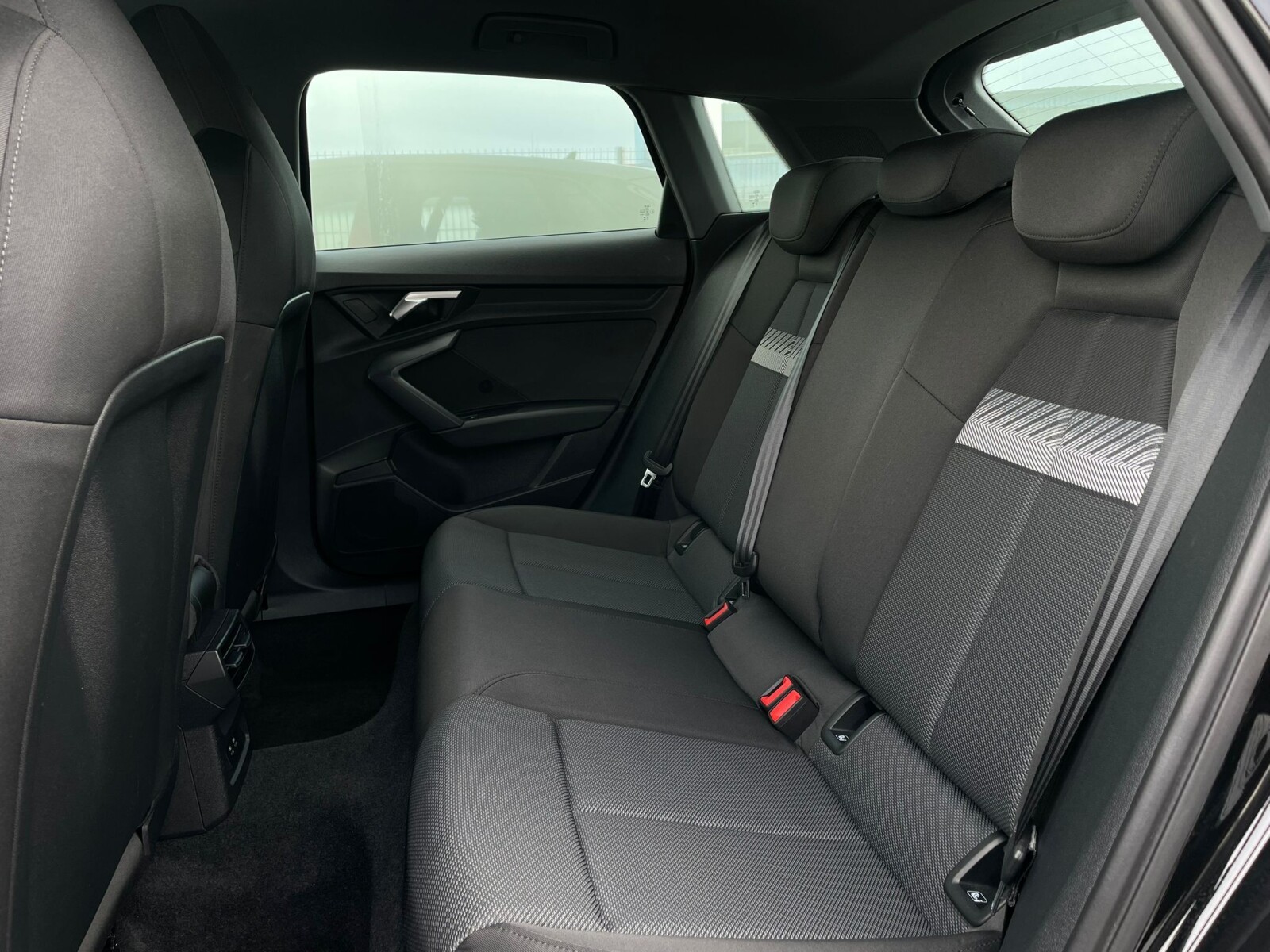 Audi A3 Sportback - zdjęcie 11