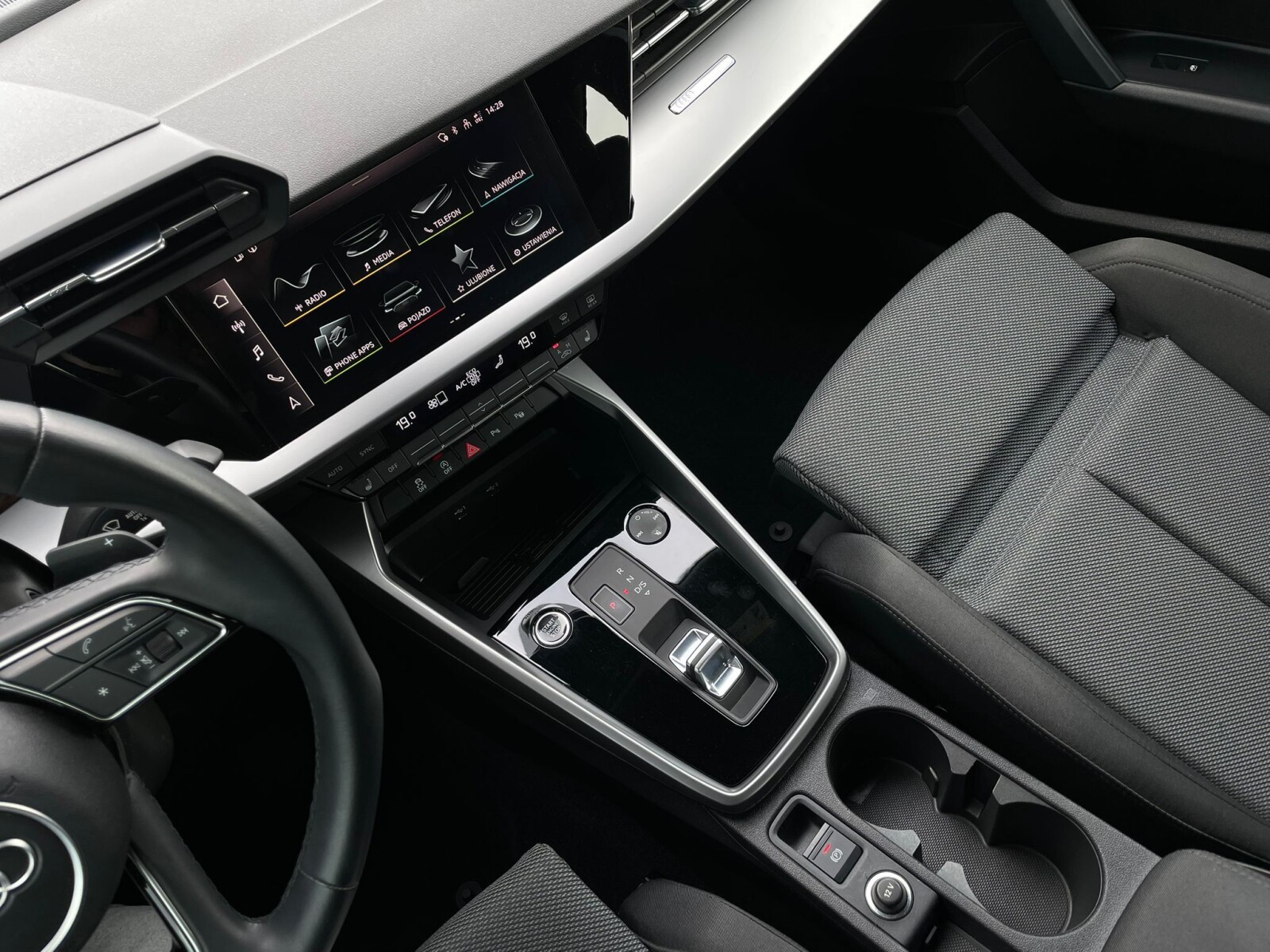 Audi A3 Sportback - zdjęcie 27