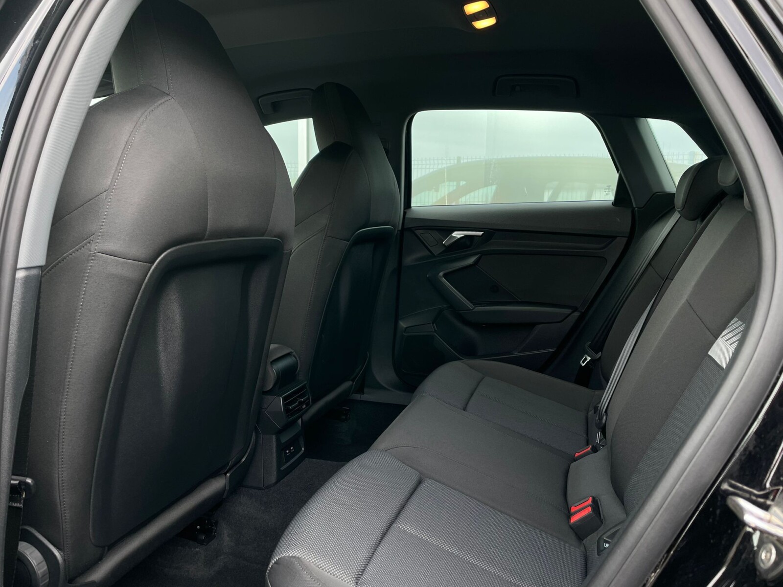 Audi A3 Sportback - zdjęcie 10