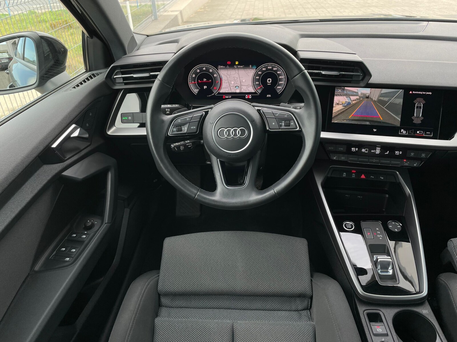 Audi A3 Sportback - zdjęcie 16