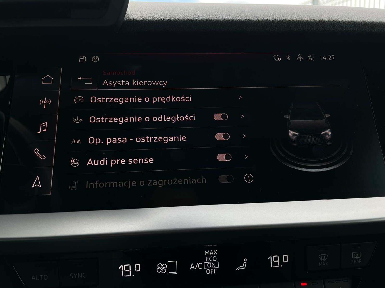 Audi A3 Sportback - zdjęcie 24