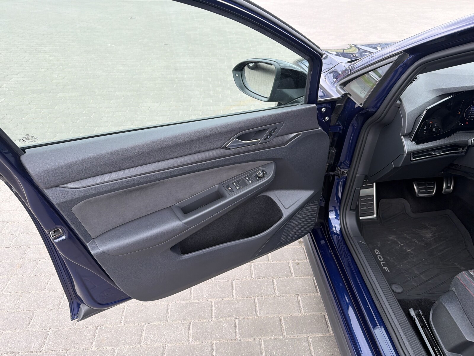 Volkswagen Golf - zdjęcie 10