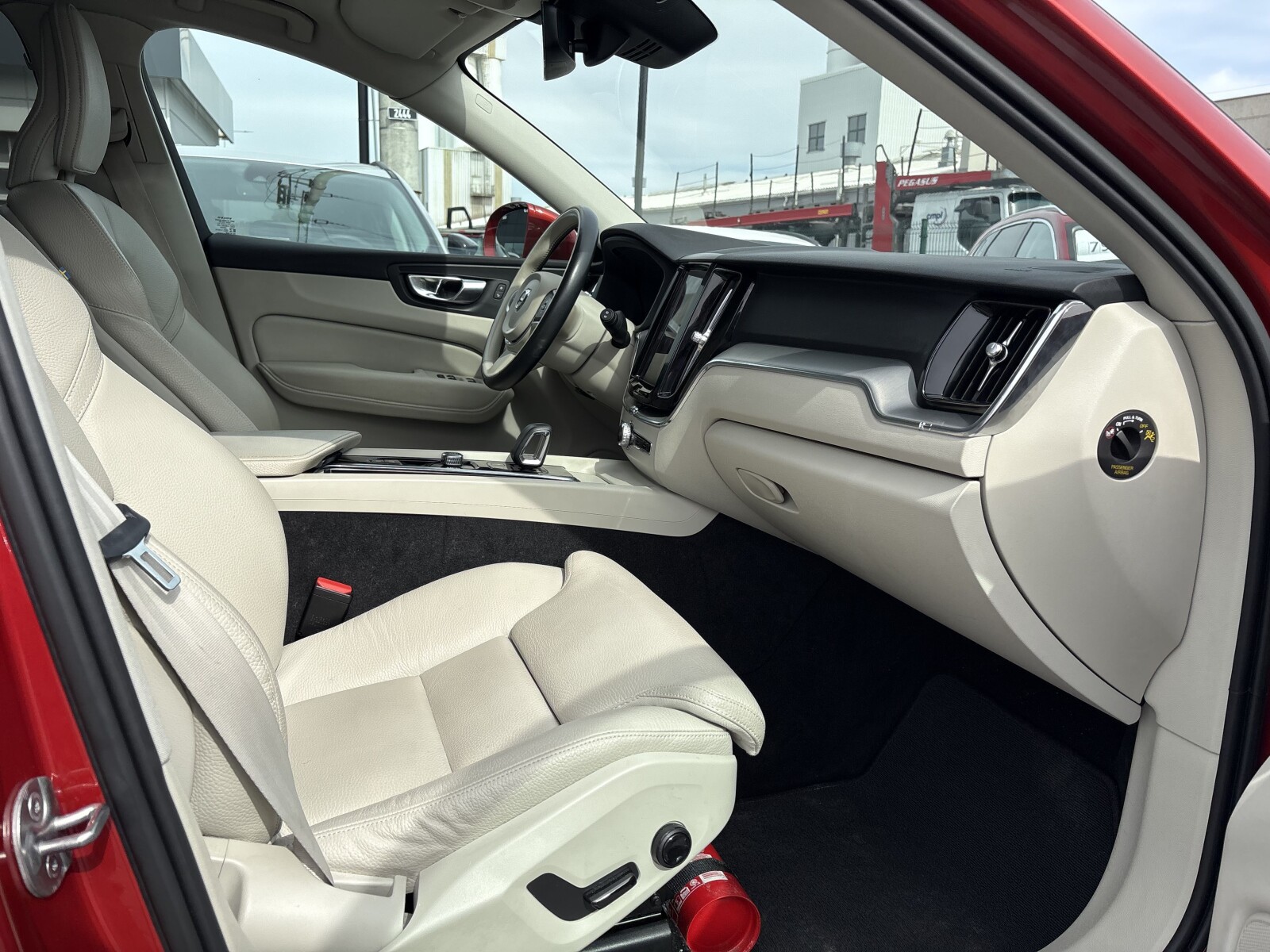 Volvo XC 60 - zdjęcie 9