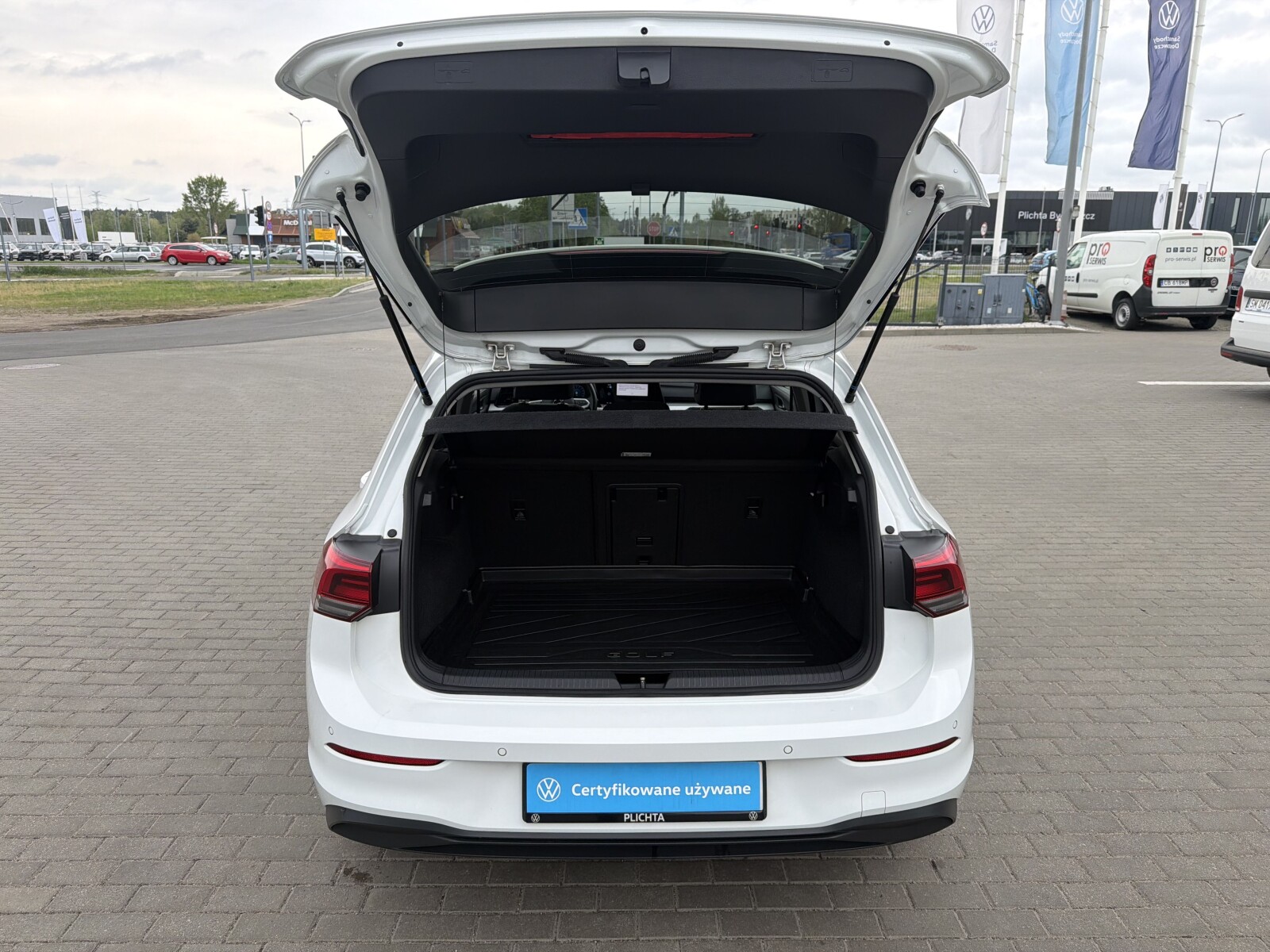 Volkswagen Golf - zdjęcie 28