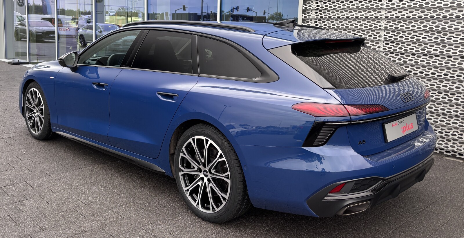 Audi A6 Avant - zdjęcie 4