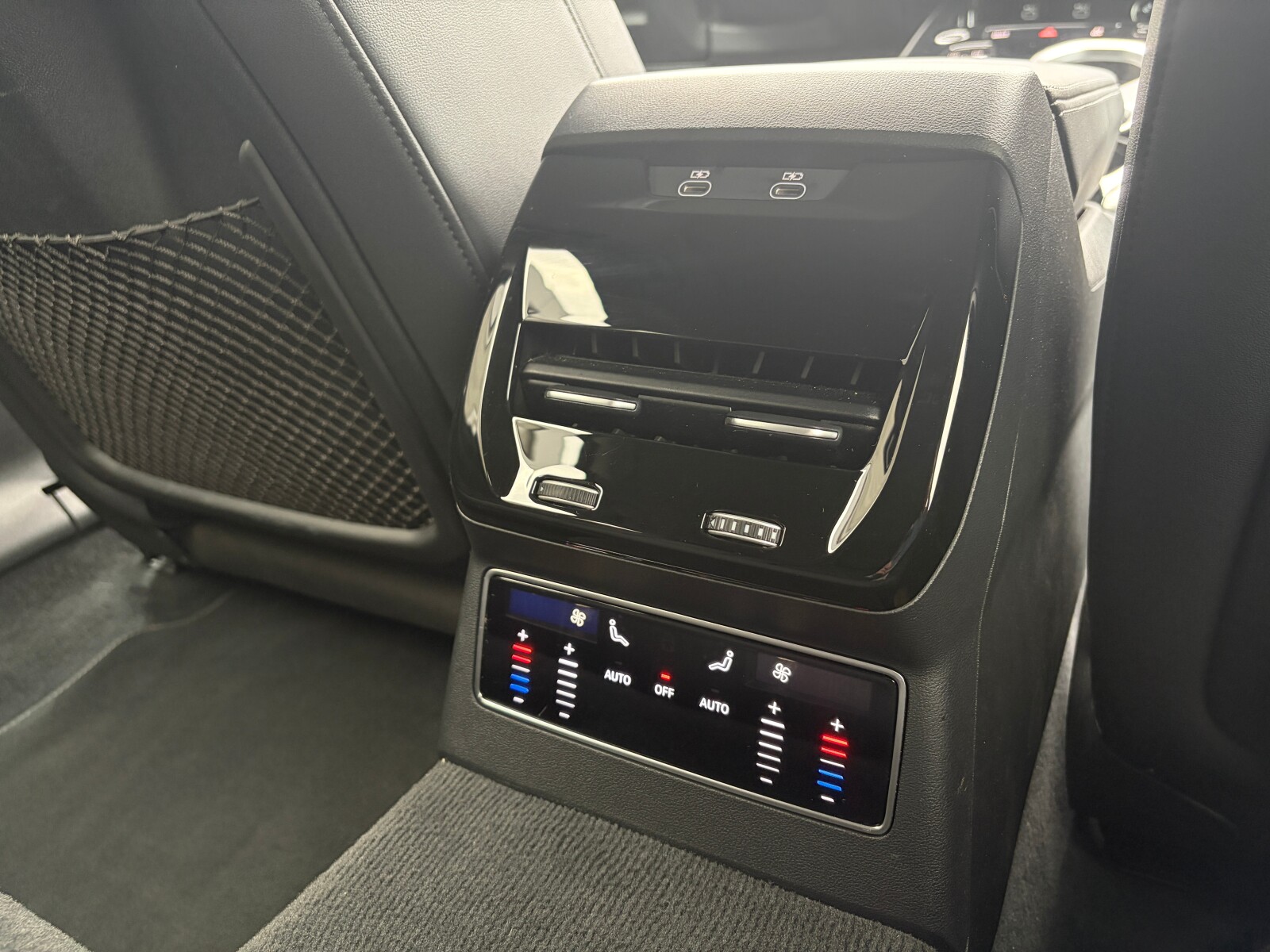 Audi A6 Avant - zdjęcie 24
