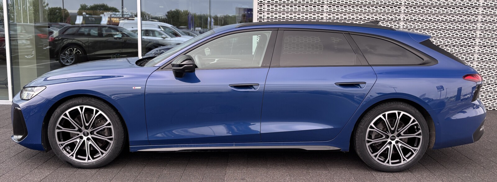 Audi A6 Avant - zdjęcie 3