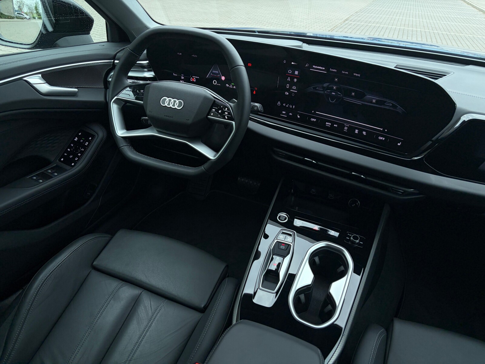 Audi A6 Avant - zdjęcie 16