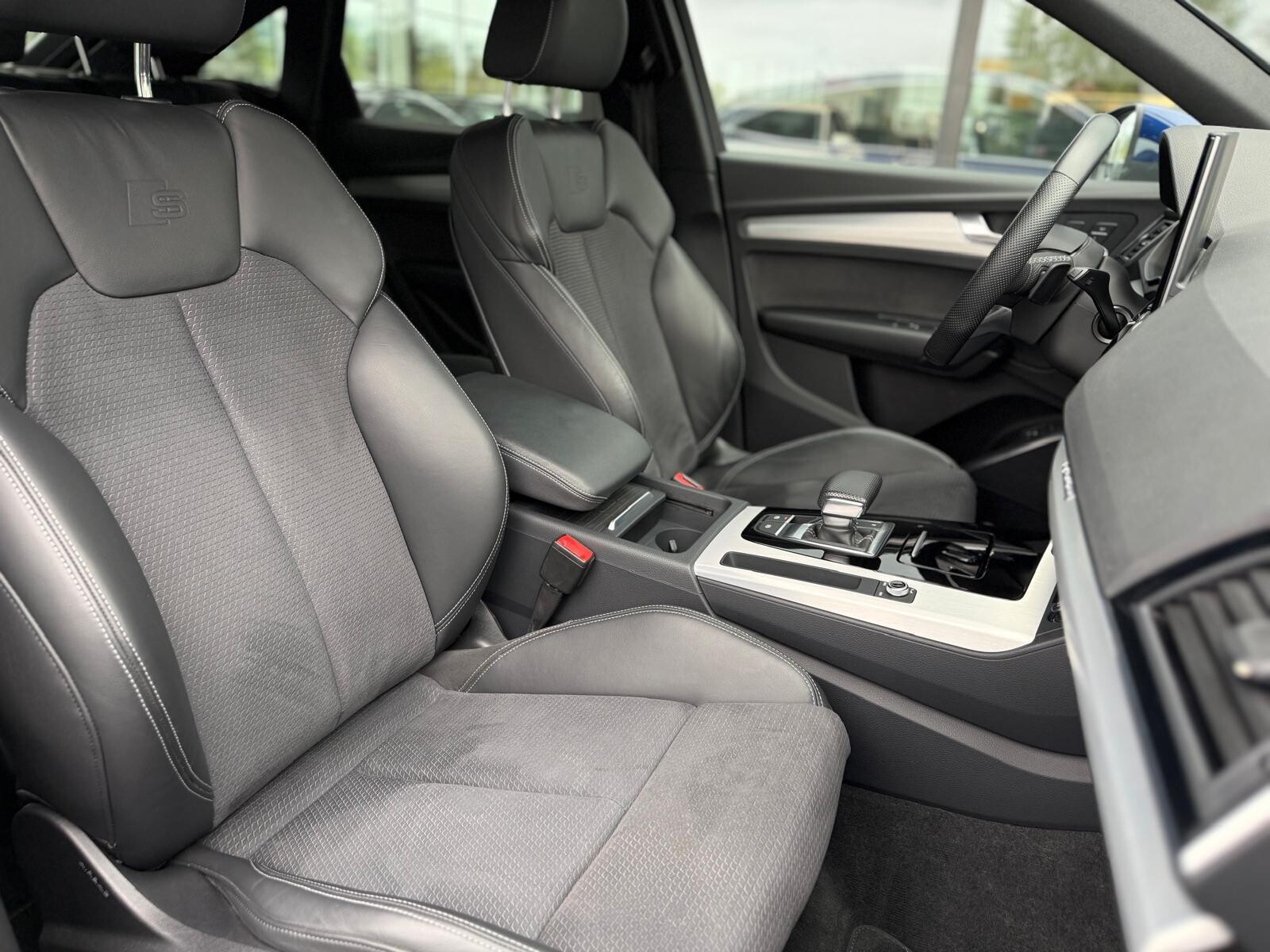 Audi Q5 Sportback TFSI e - zdjęcie 28