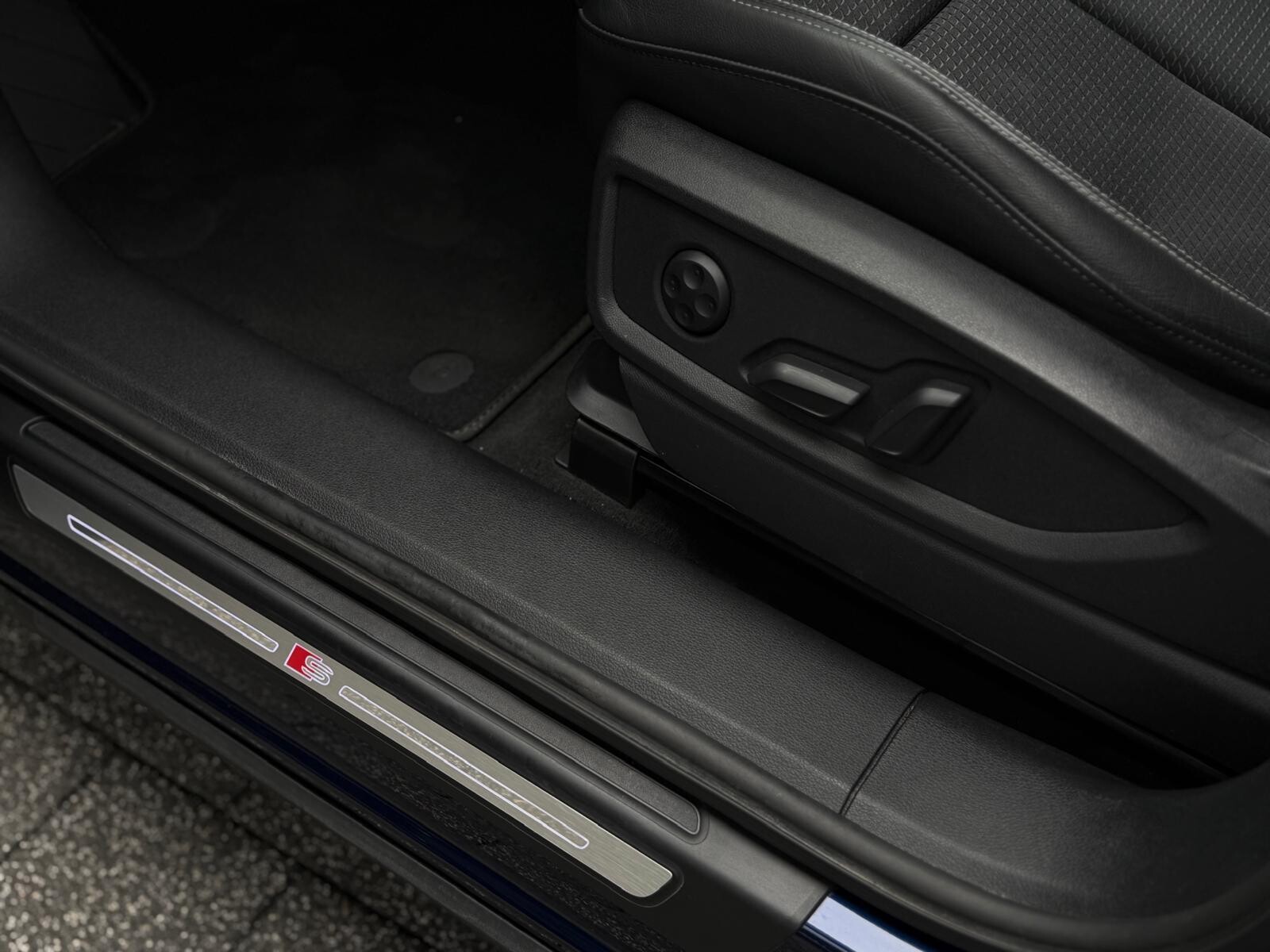 Audi Q5 Sportback TFSI e - zdjęcie 19