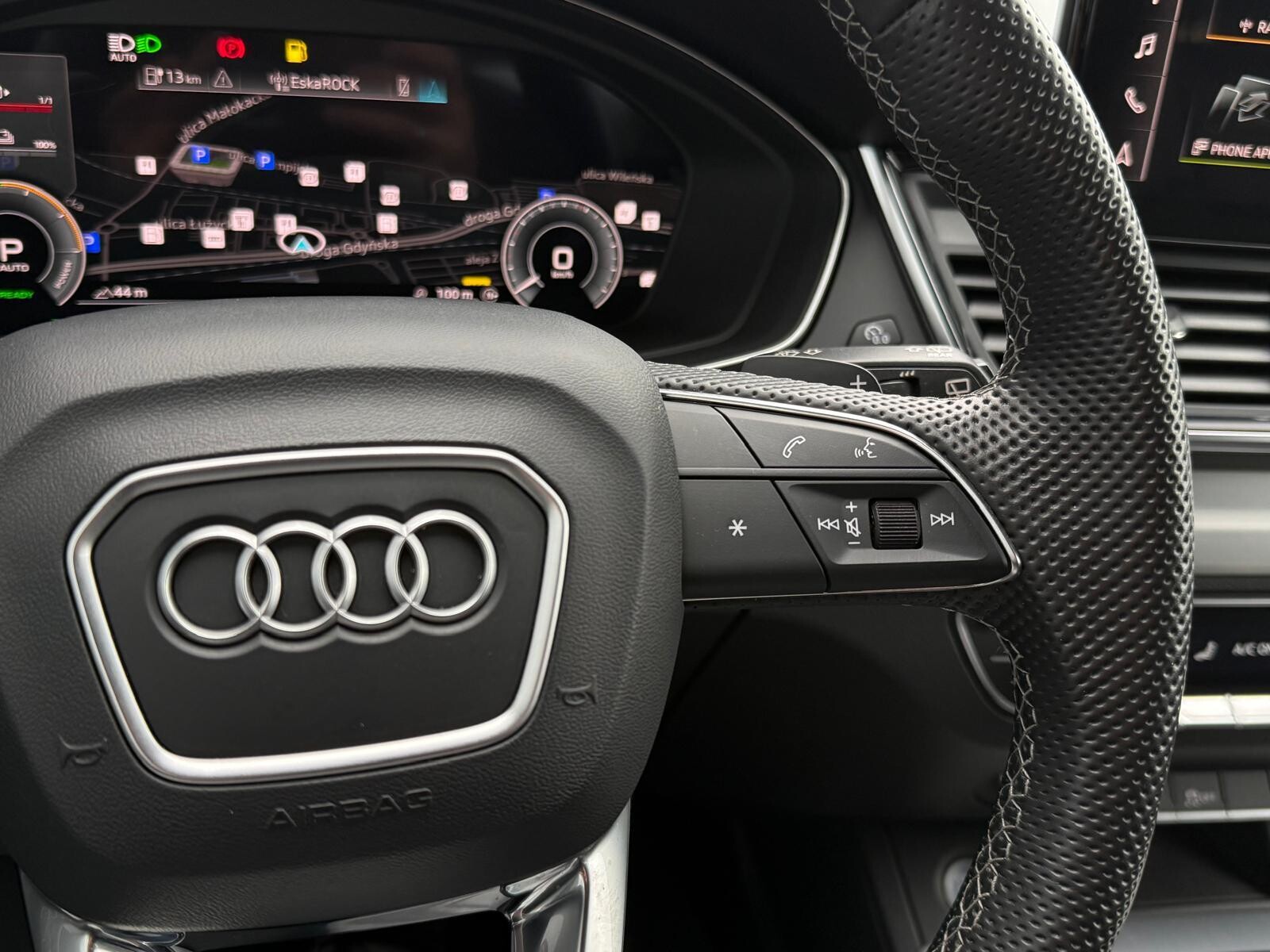 Audi Q5 Sportback TFSI e - zdjęcie 16
