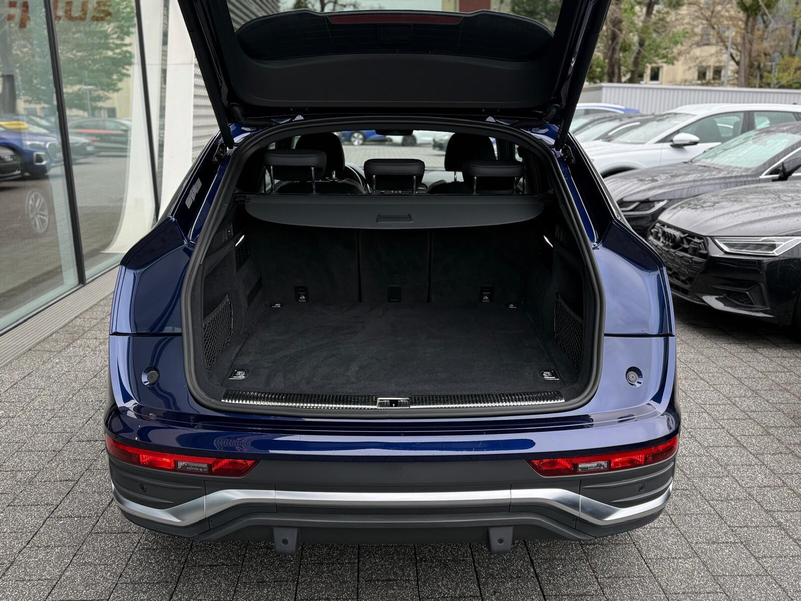 Audi Q5 Sportback TFSI e - zdjęcie 23