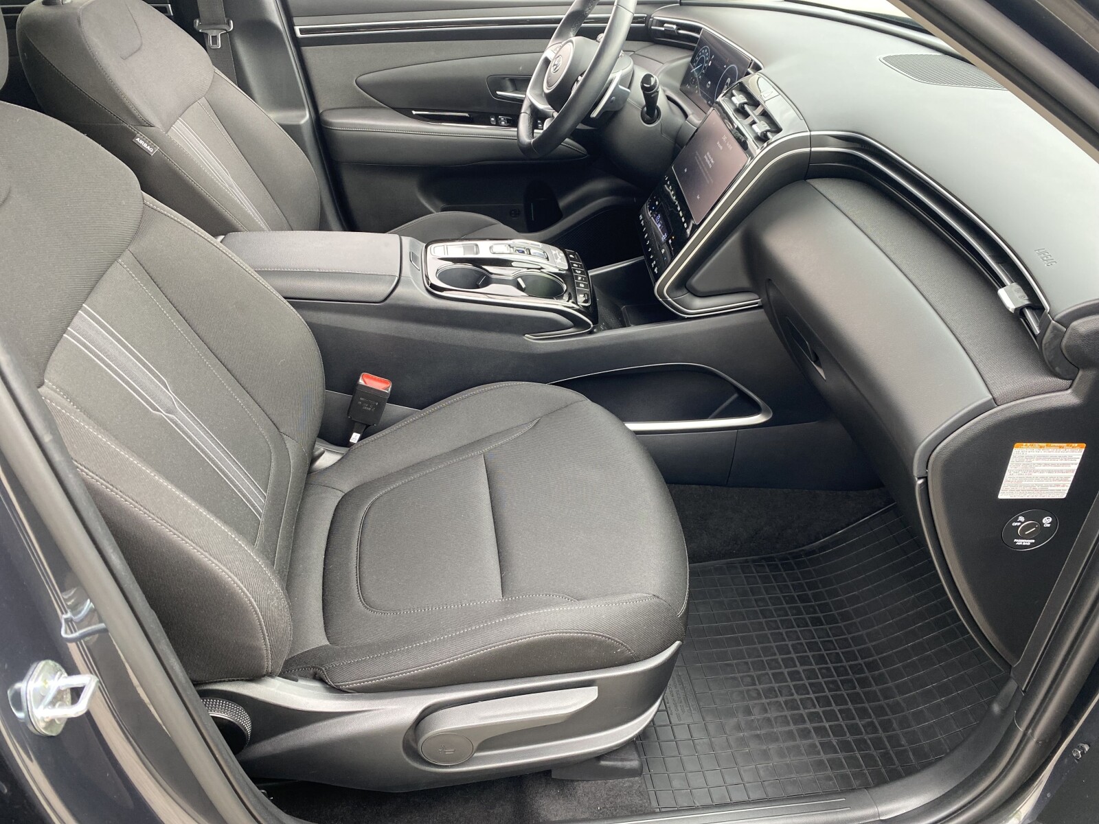 Hyundai Tucson - zdjęcie 17