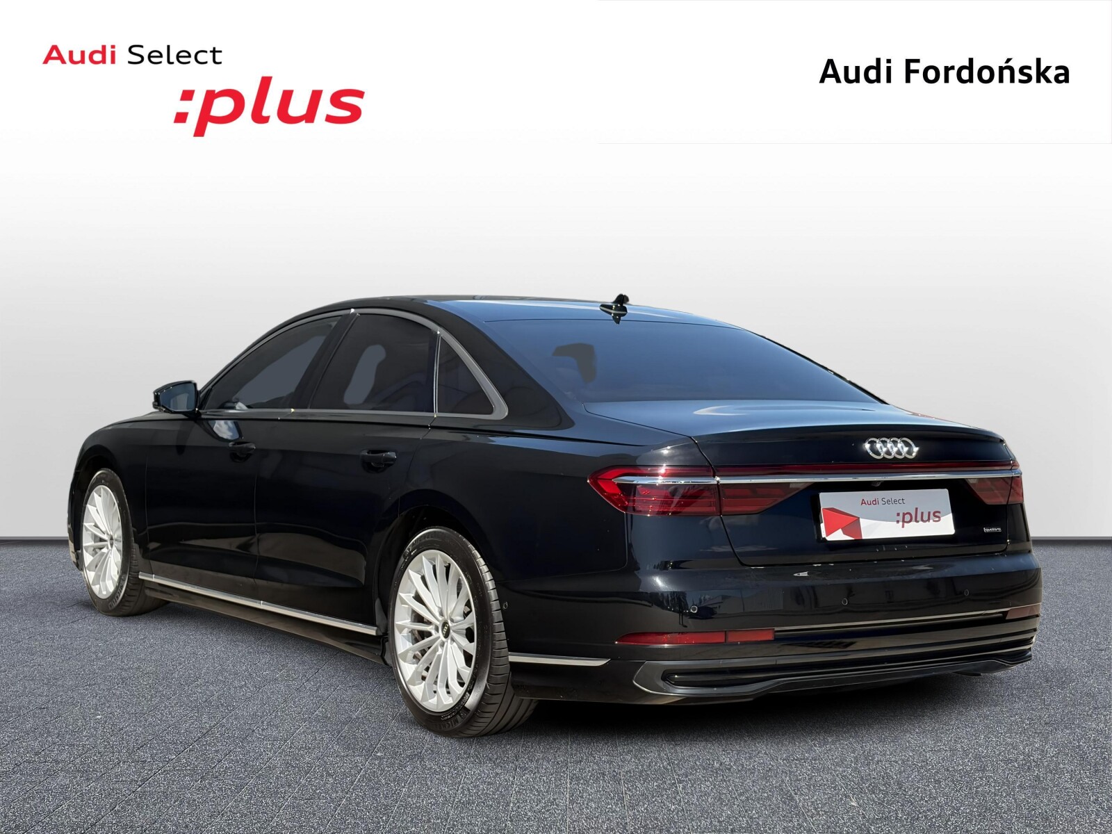 Audi A8 - zdjęcie 3