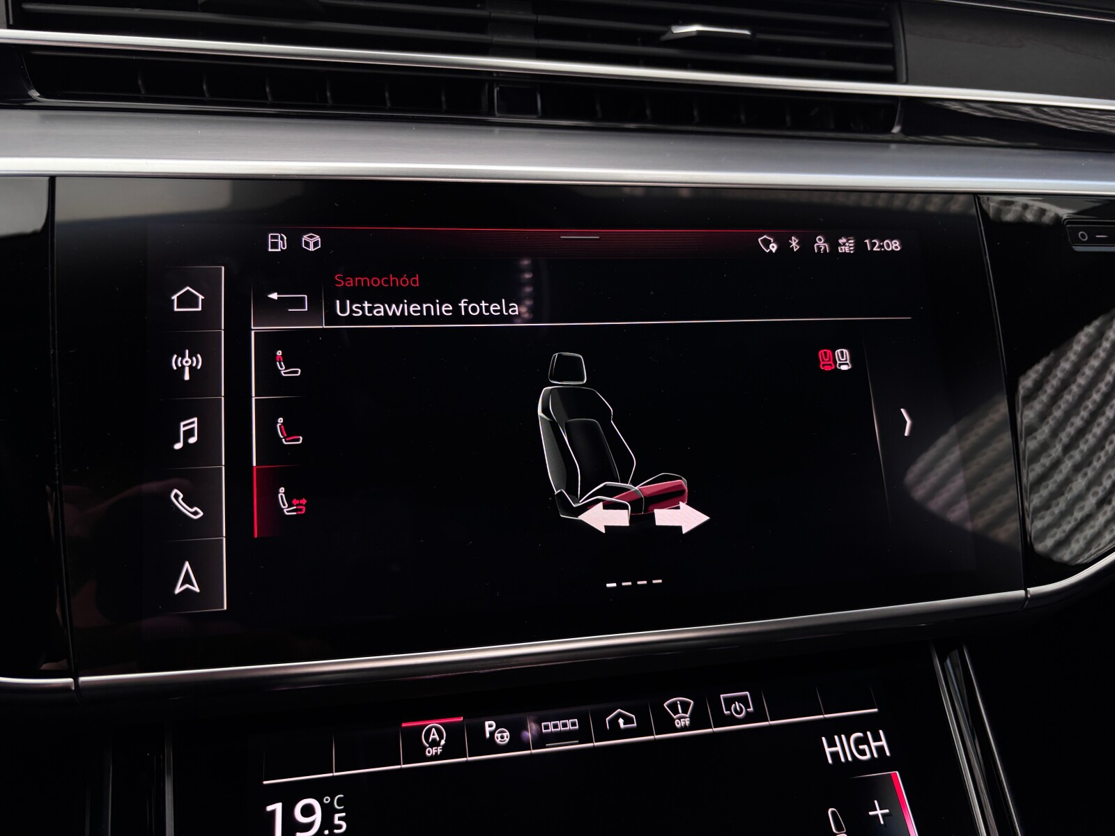 Audi A8 - zdjęcie 37