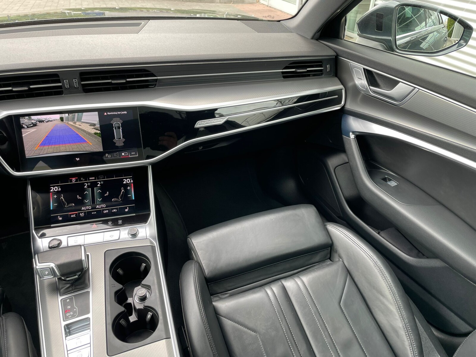 Audi A6 Avant - zdjęcie 16