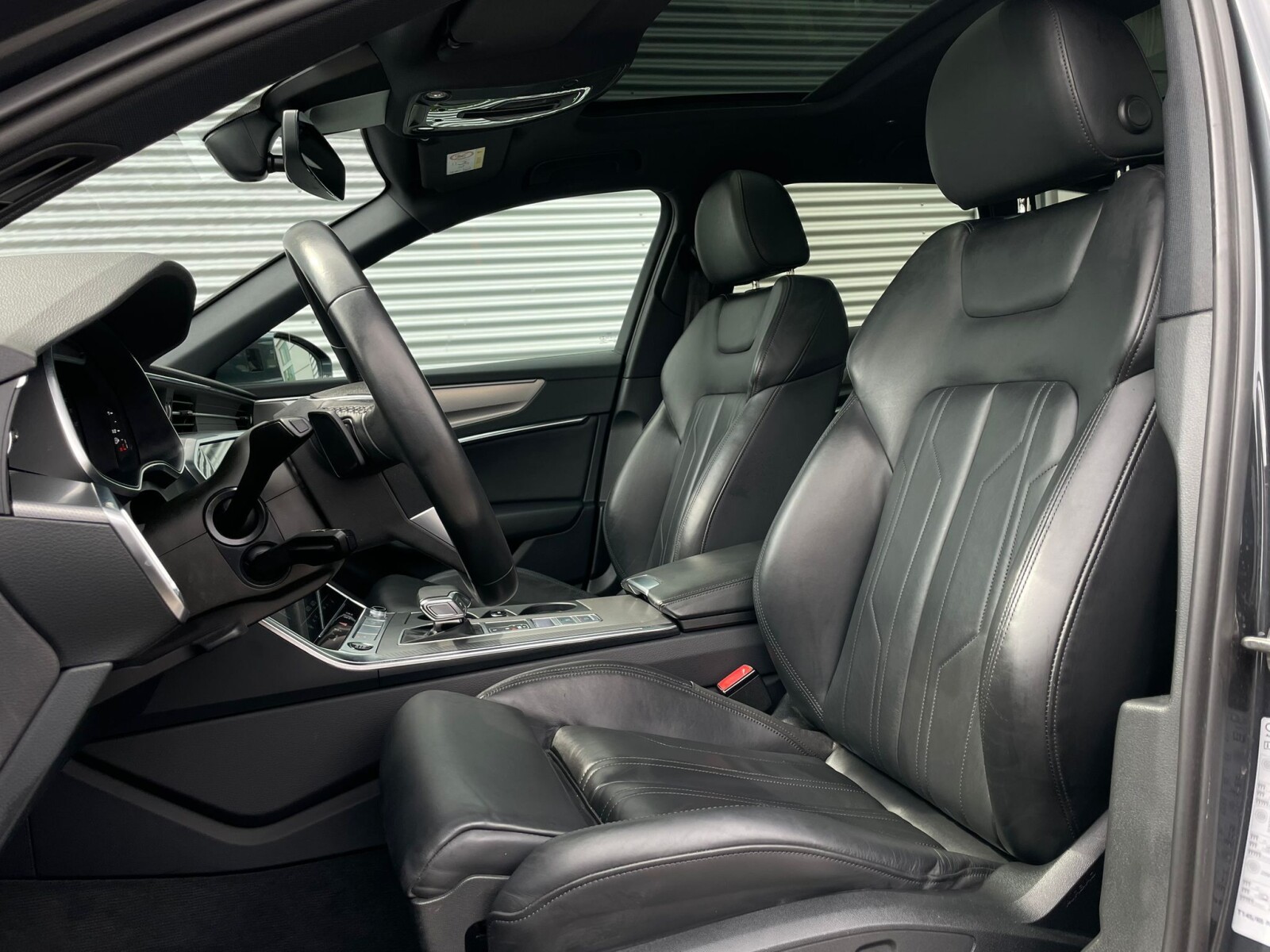Audi A6 Avant - zdjęcie 22