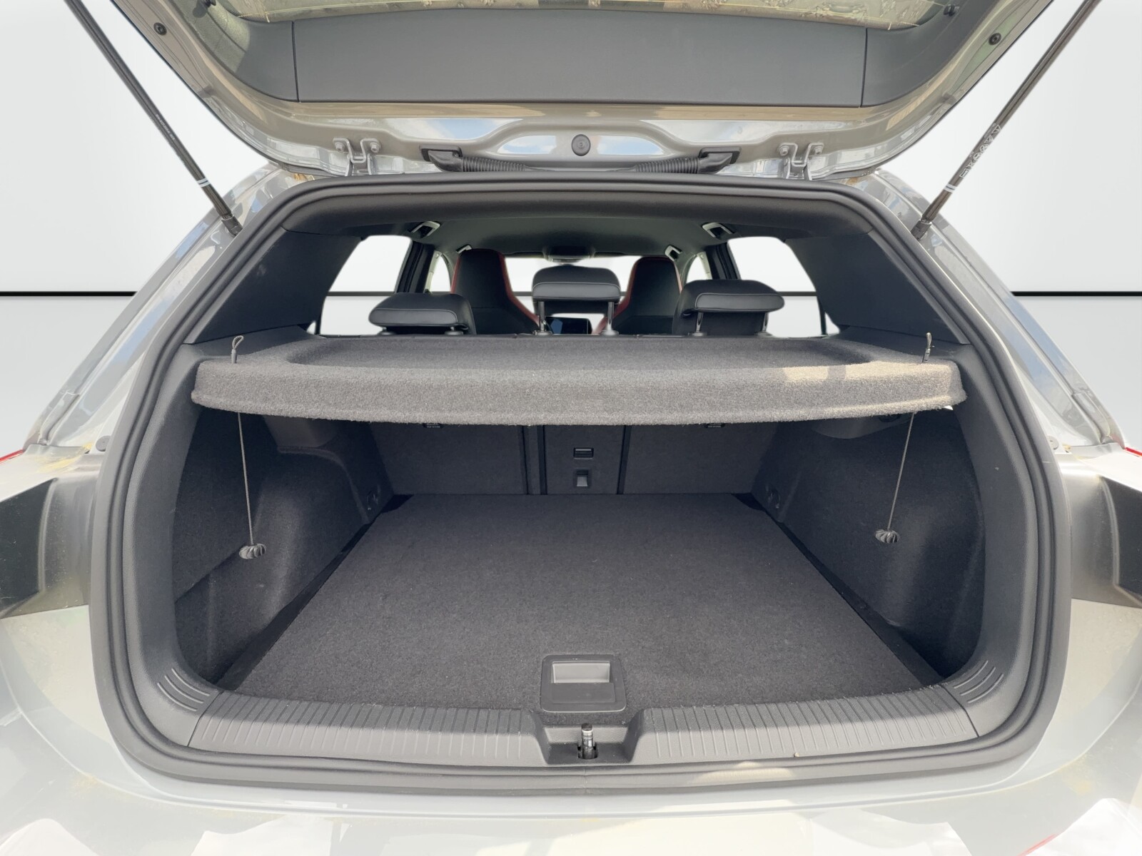 Volkswagen Golf - zdjęcie 36