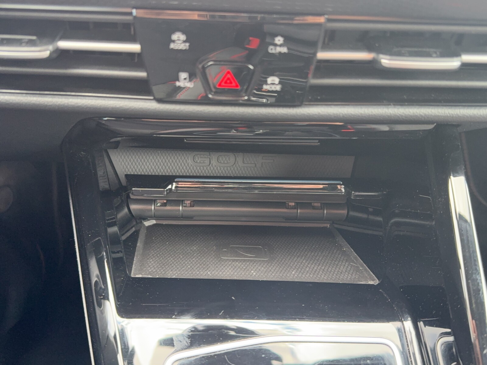Volkswagen Golf - zdjęcie 27