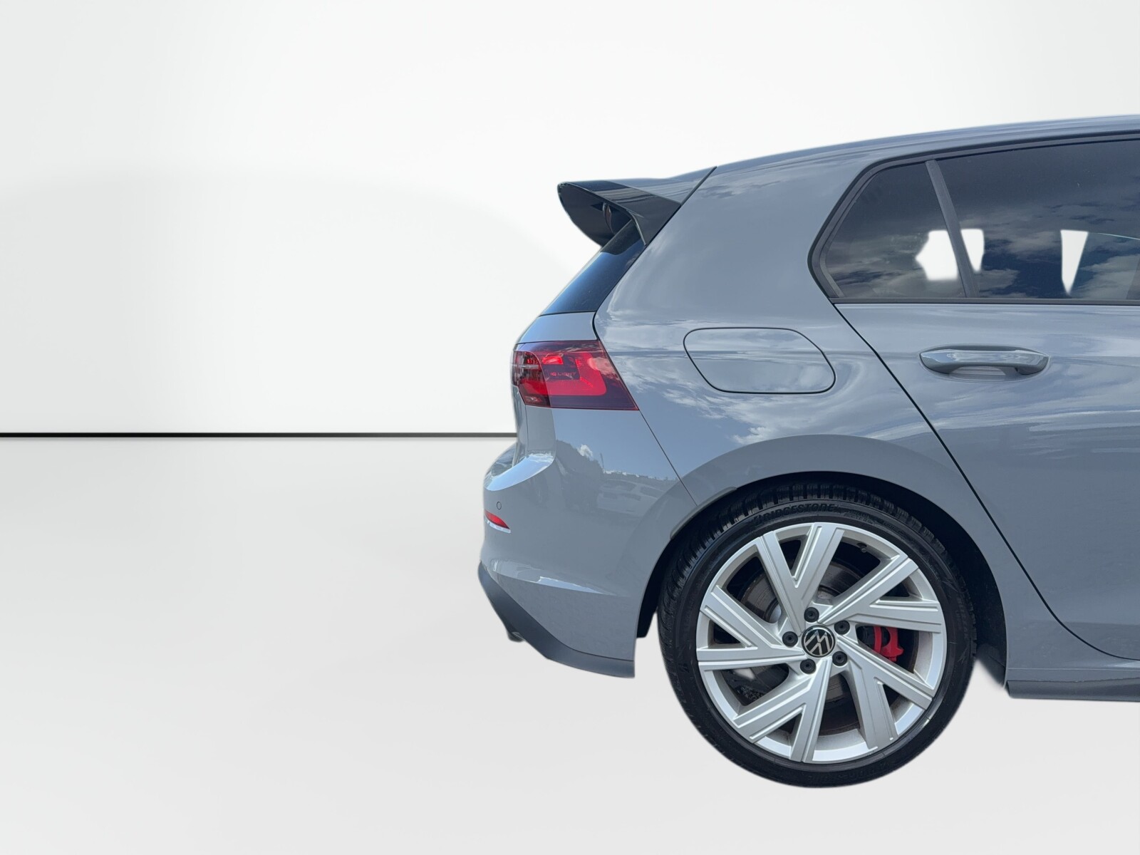 Volkswagen Golf - zdjęcie 13